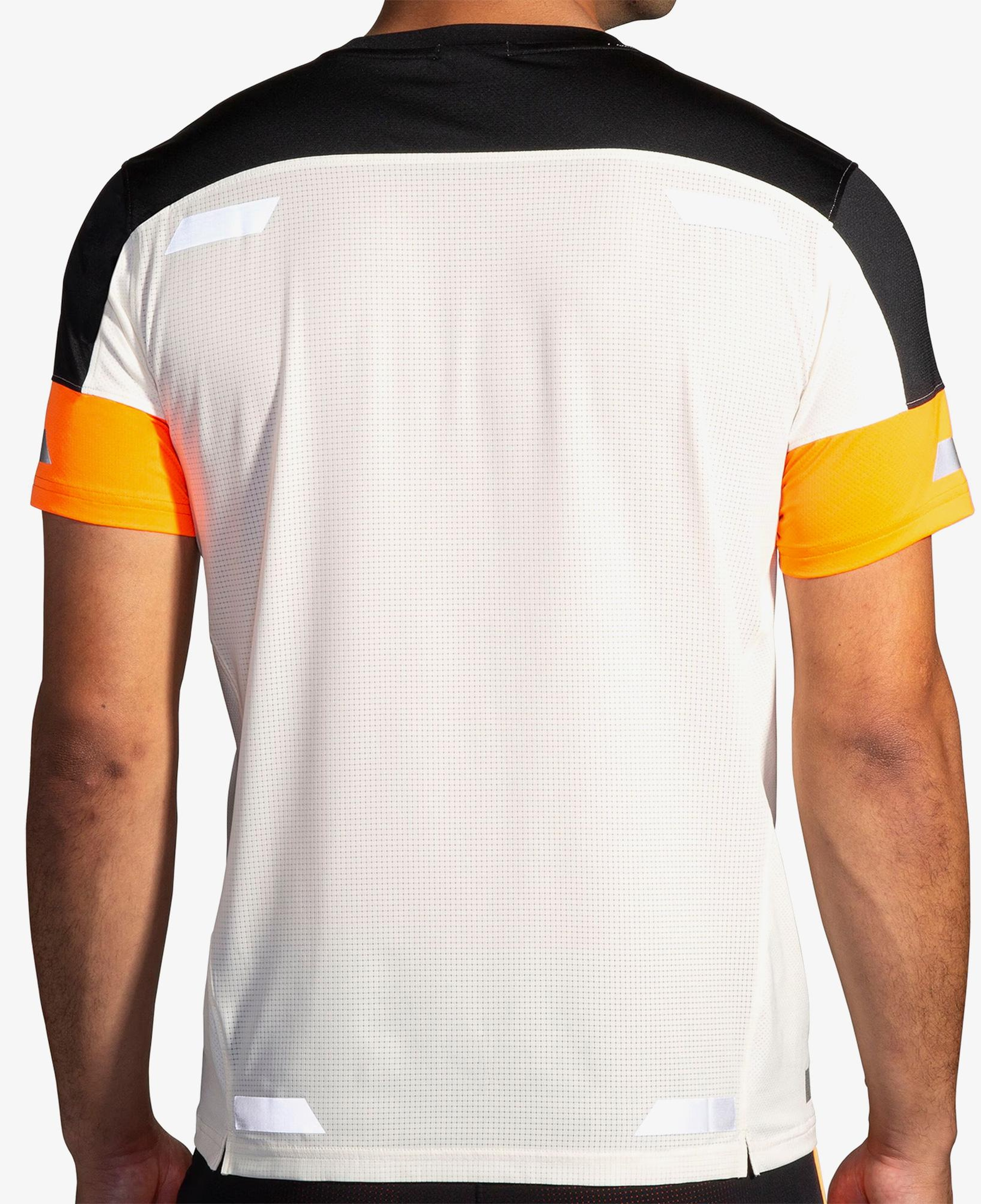 Brooks Run Visible Sleeve 2.0 Erkek Beyaz T-Shirt