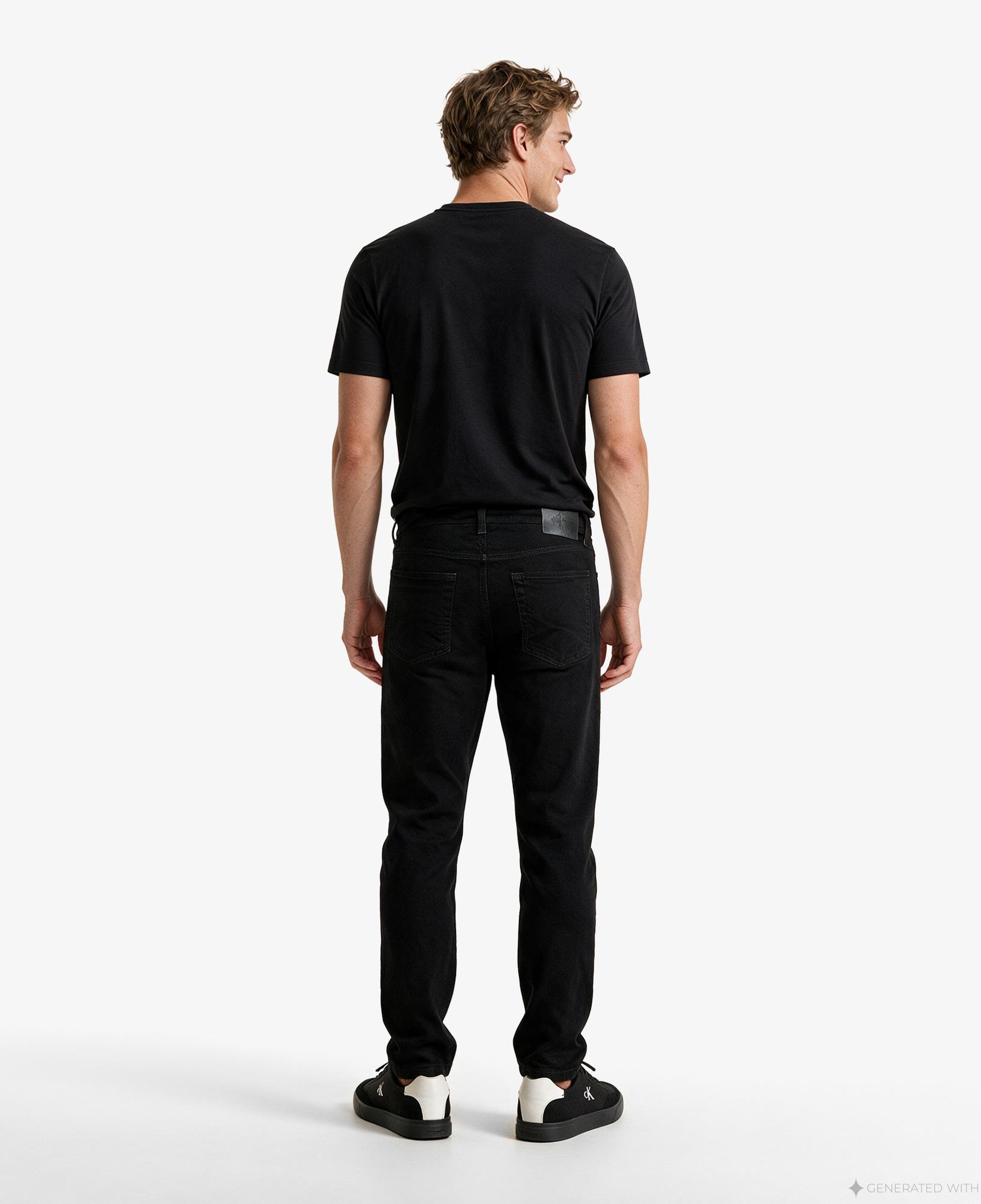 Calvin Klein Classic Taper Erkek Siyah Jean