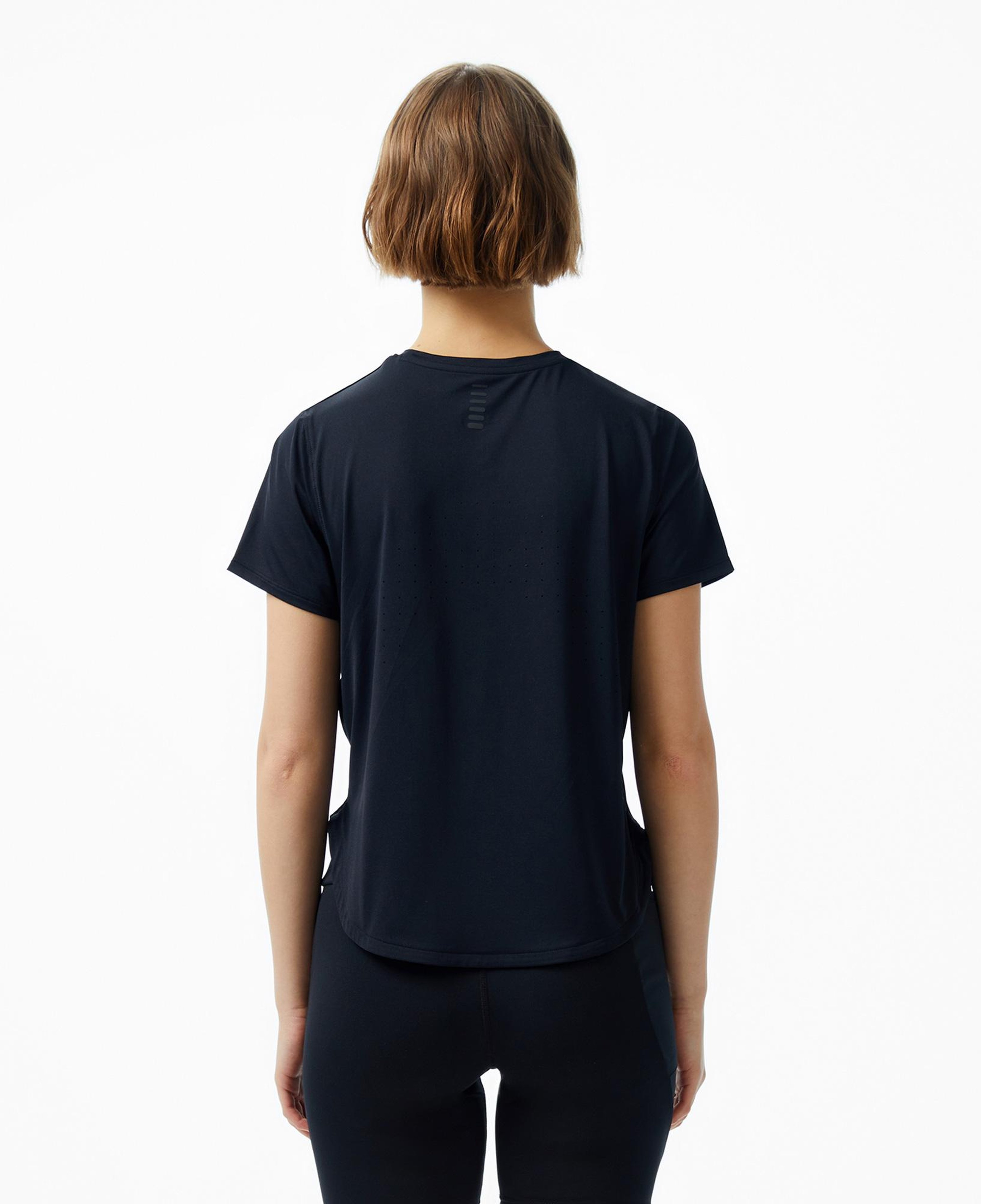 Under Armour Launch Elite Kadın Siyah T-Shirt