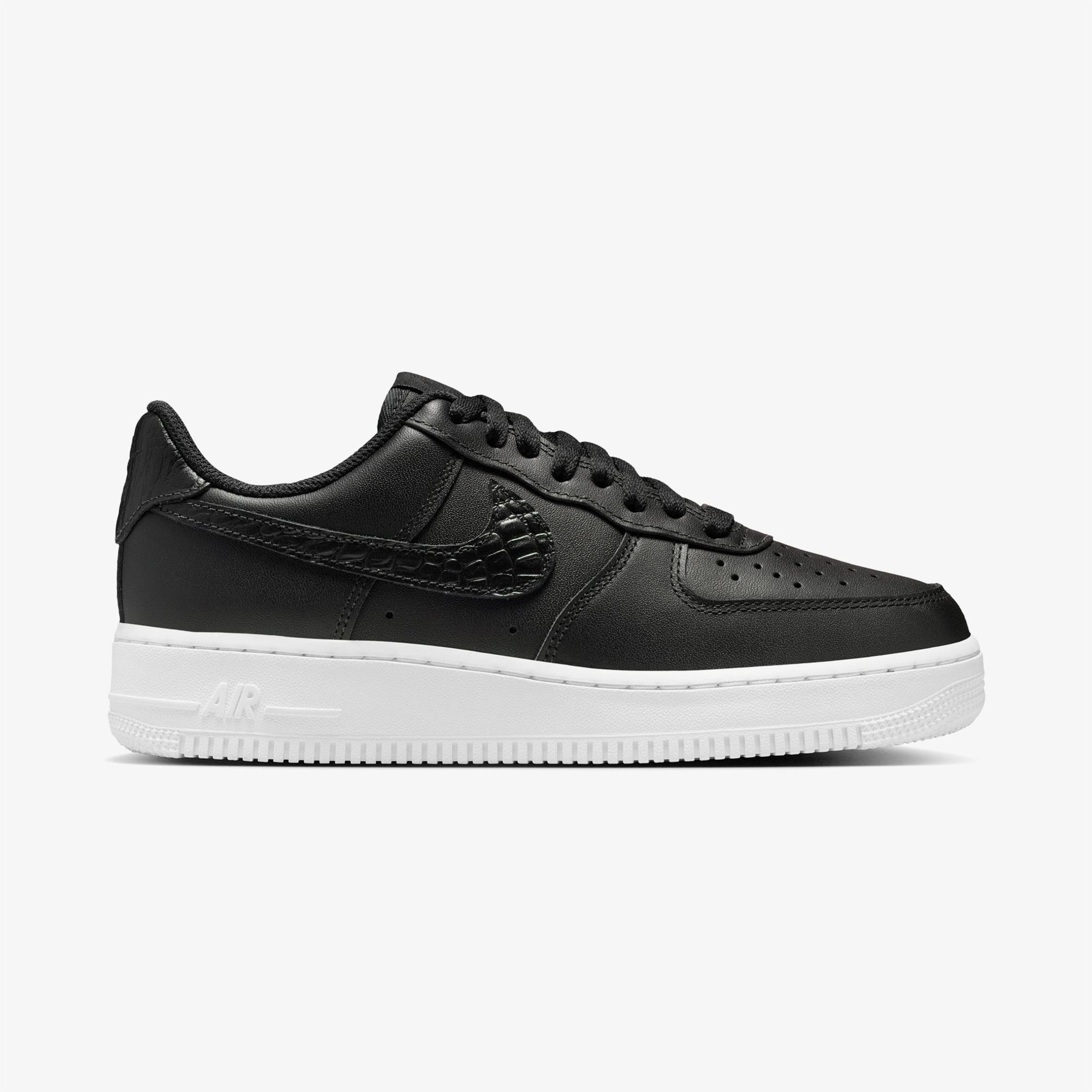 Nike Air Force 1 '07 SE Kadın Siyah Spor Ayakkabı