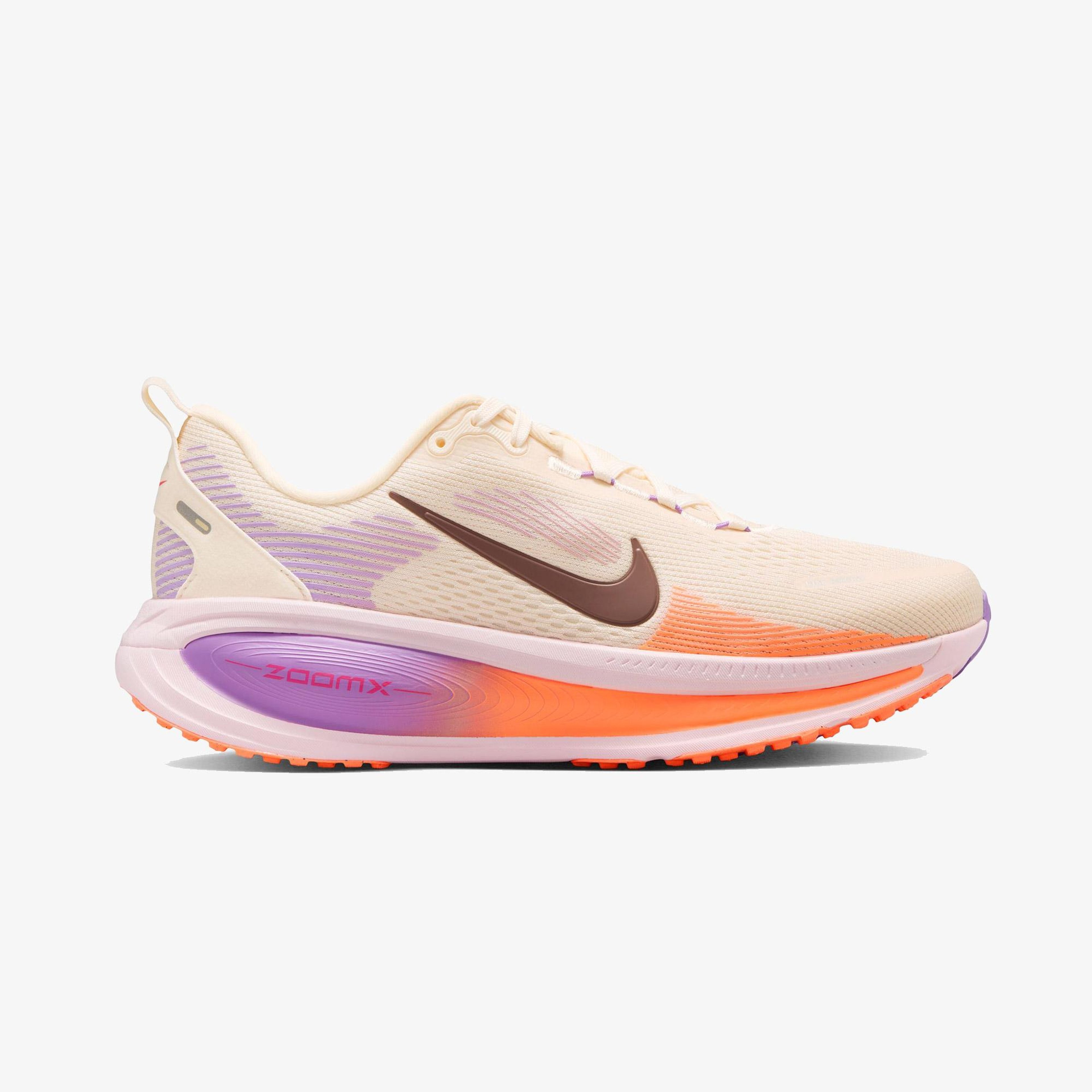 Nike Vomero 18 Kadın Bej Koşu Ayakkabısı