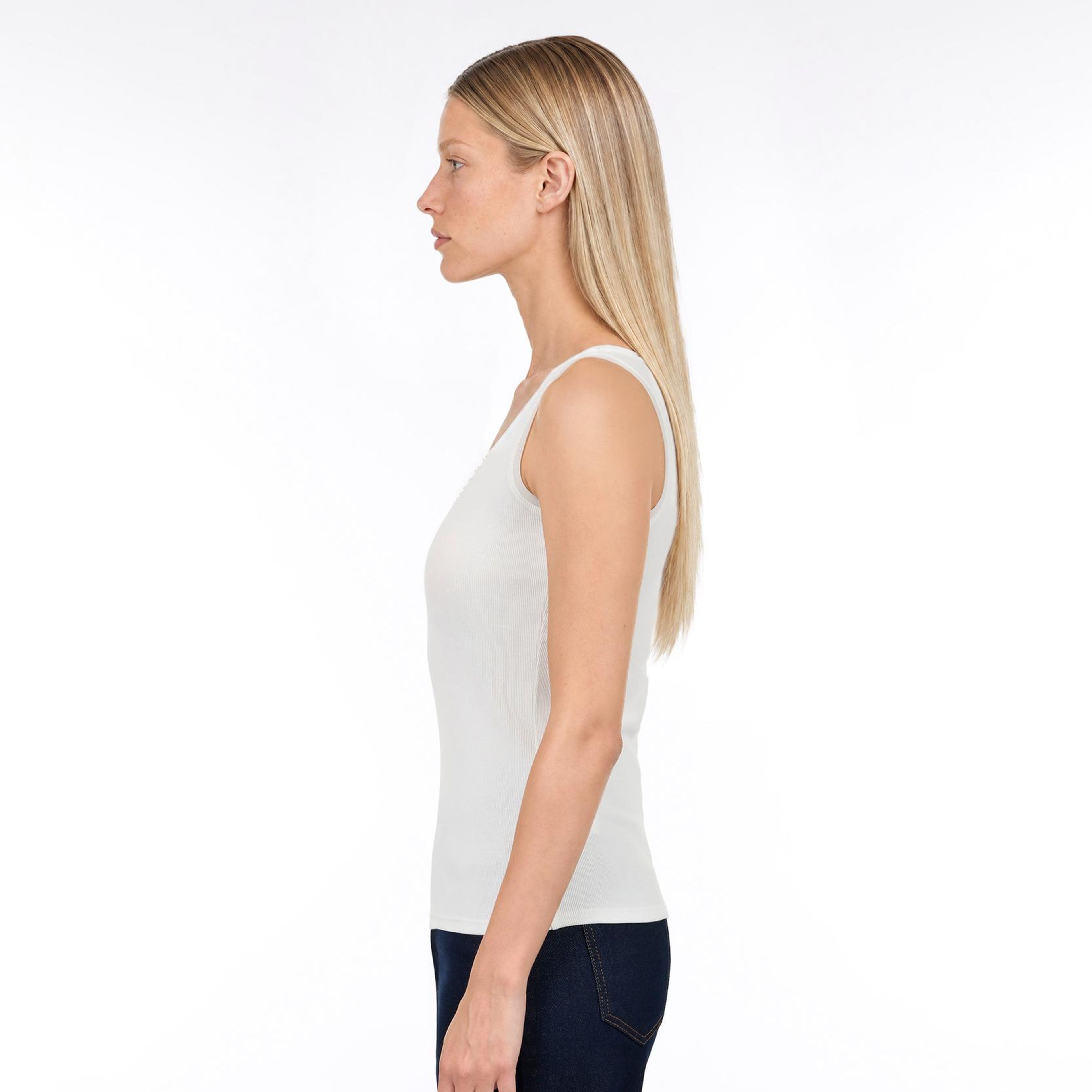 YARGICI Regular Kare Yaka Kolsuz T-shirt