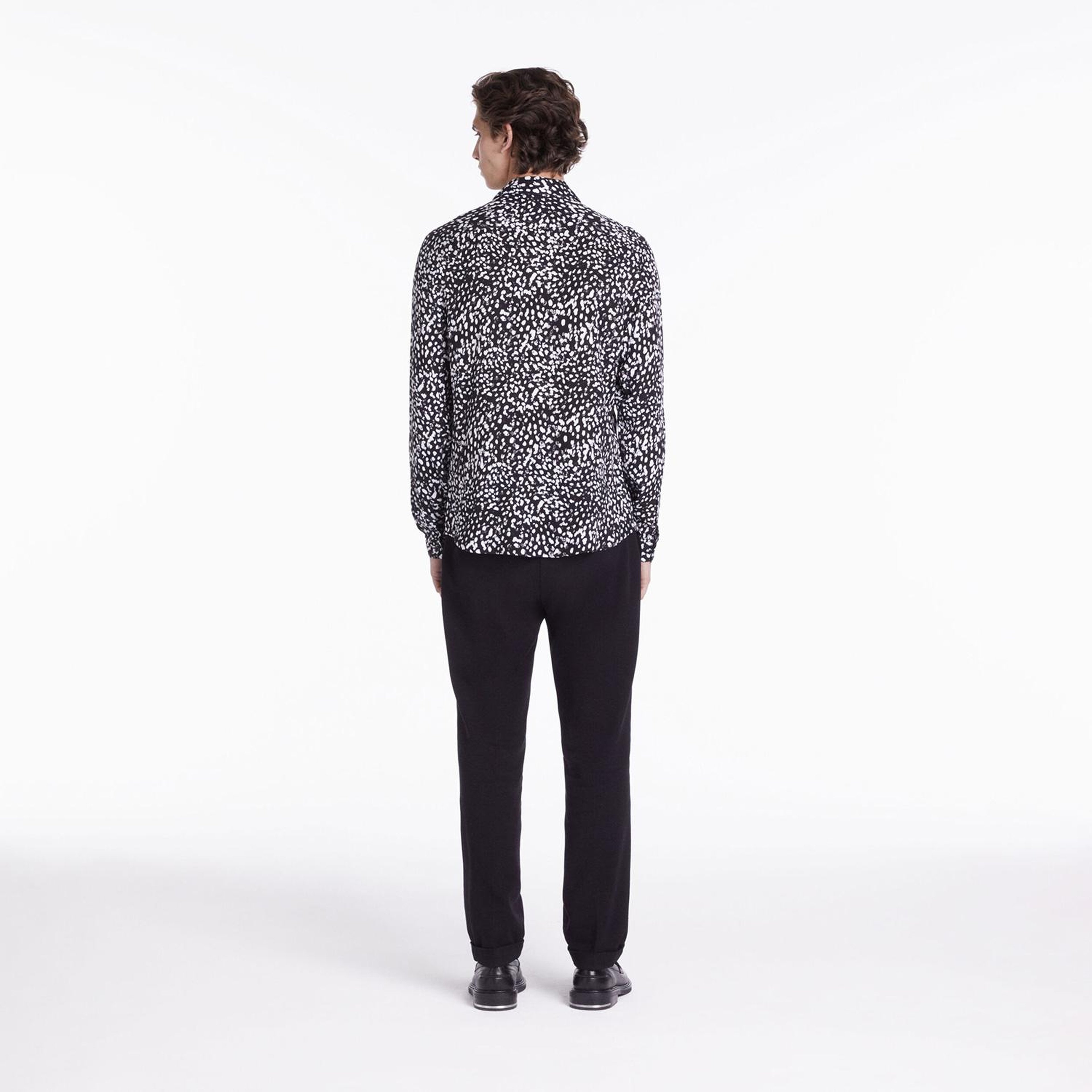 ERKEK COMFORT FIT BASKILI SİYAH GÖMLEK
