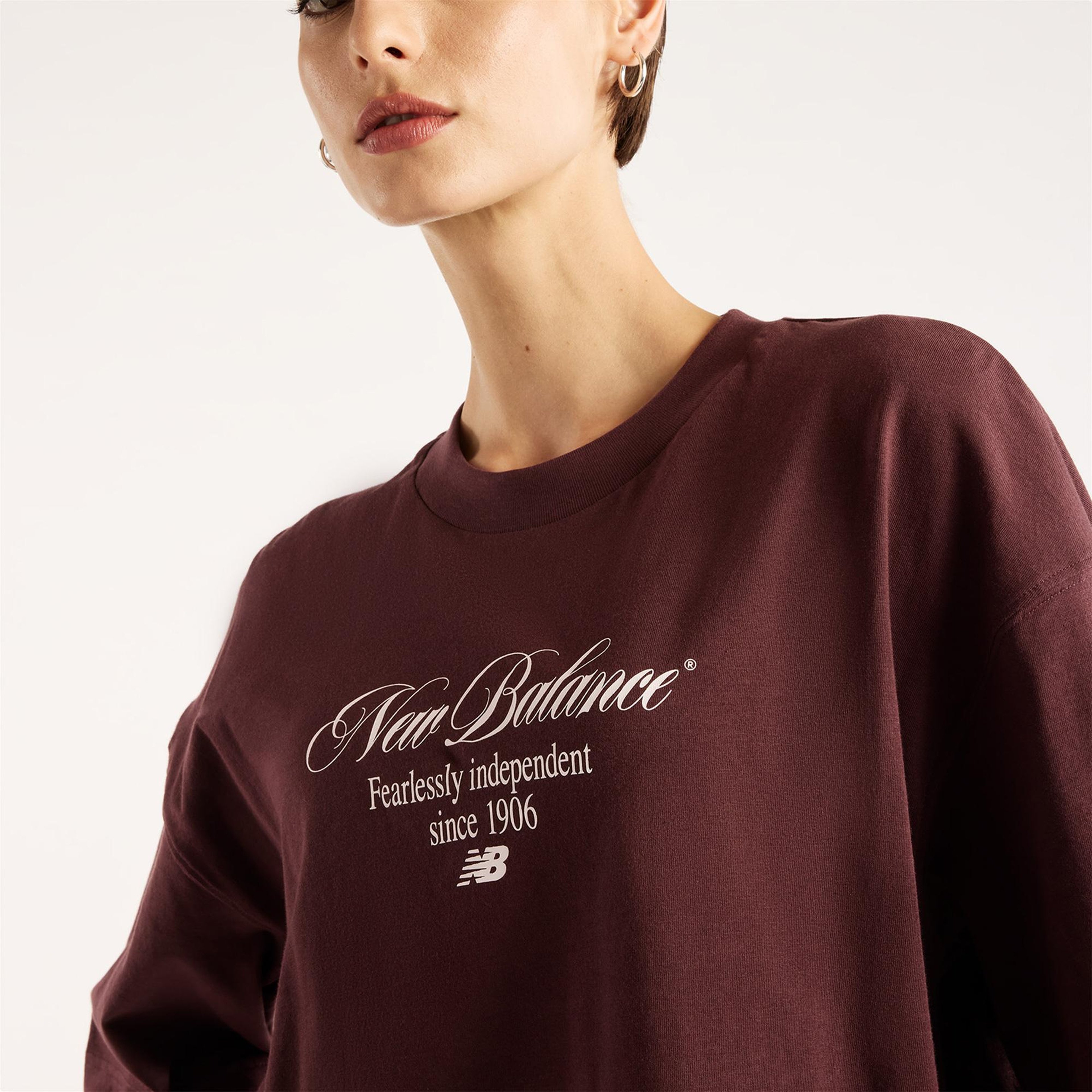 New Balance Pressed Flowers Memories Oversized Kadın Kahverengi T-Shirt