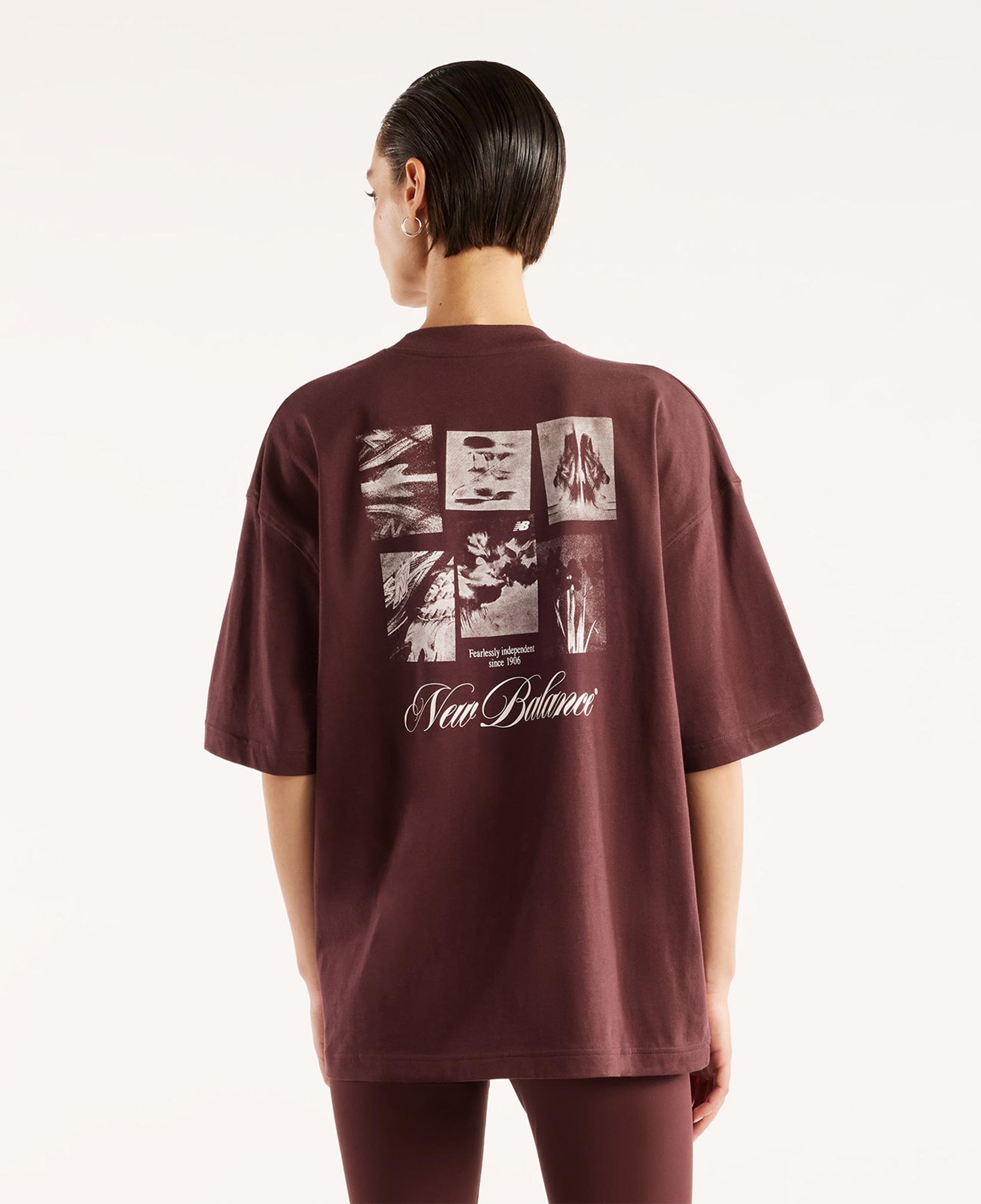 New Balance Pressed Flowers Memories Oversized Kadın Kahverengi T-Shirt