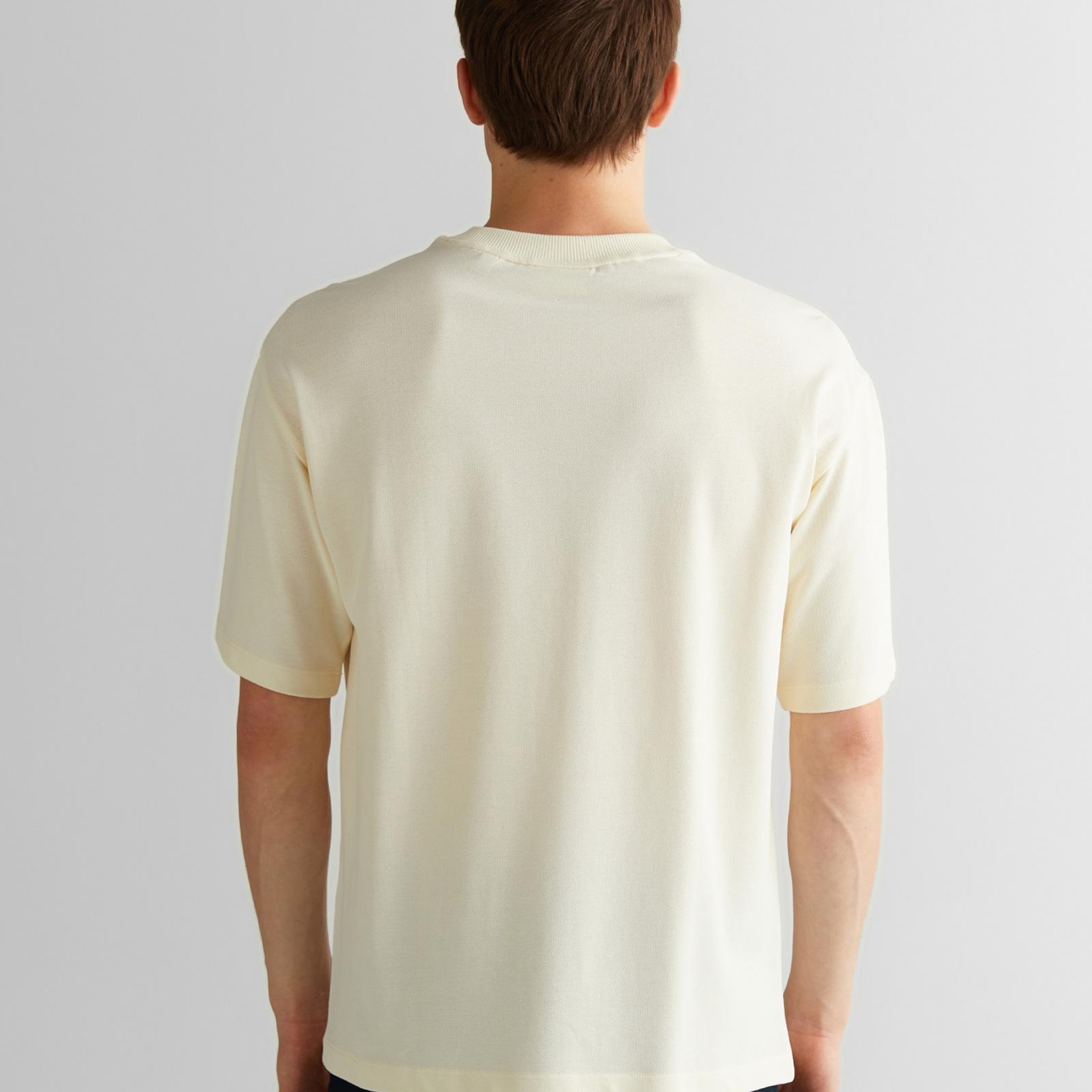 GANT Erkek Krem Relaxed Fit Bisiklet Yaka Logolu T-Shirt