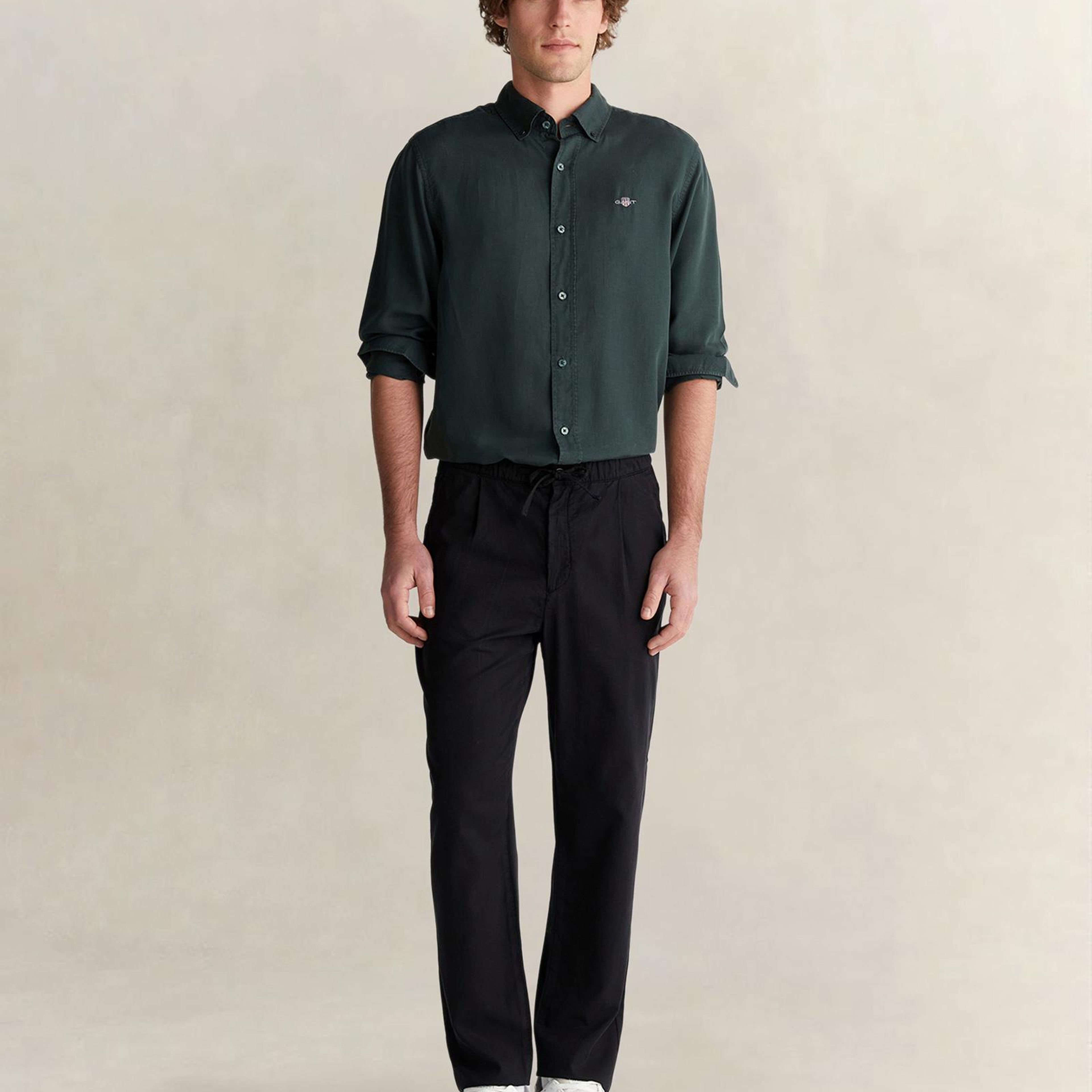 GANT Erkek Siyah Regular Fit Jogger Pantolon