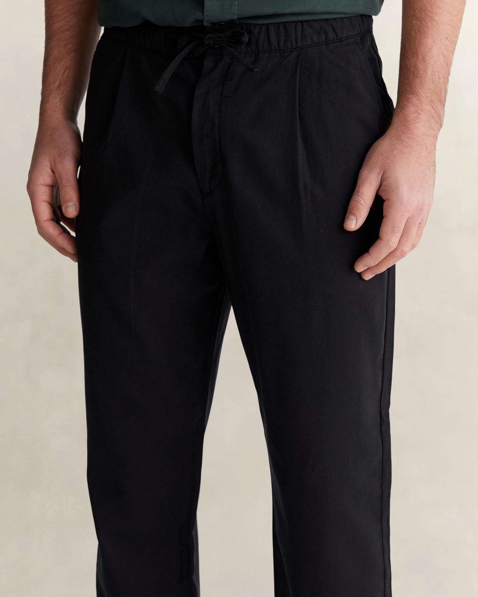GANT Erkek Siyah Regular Fit Jogger Pantolon