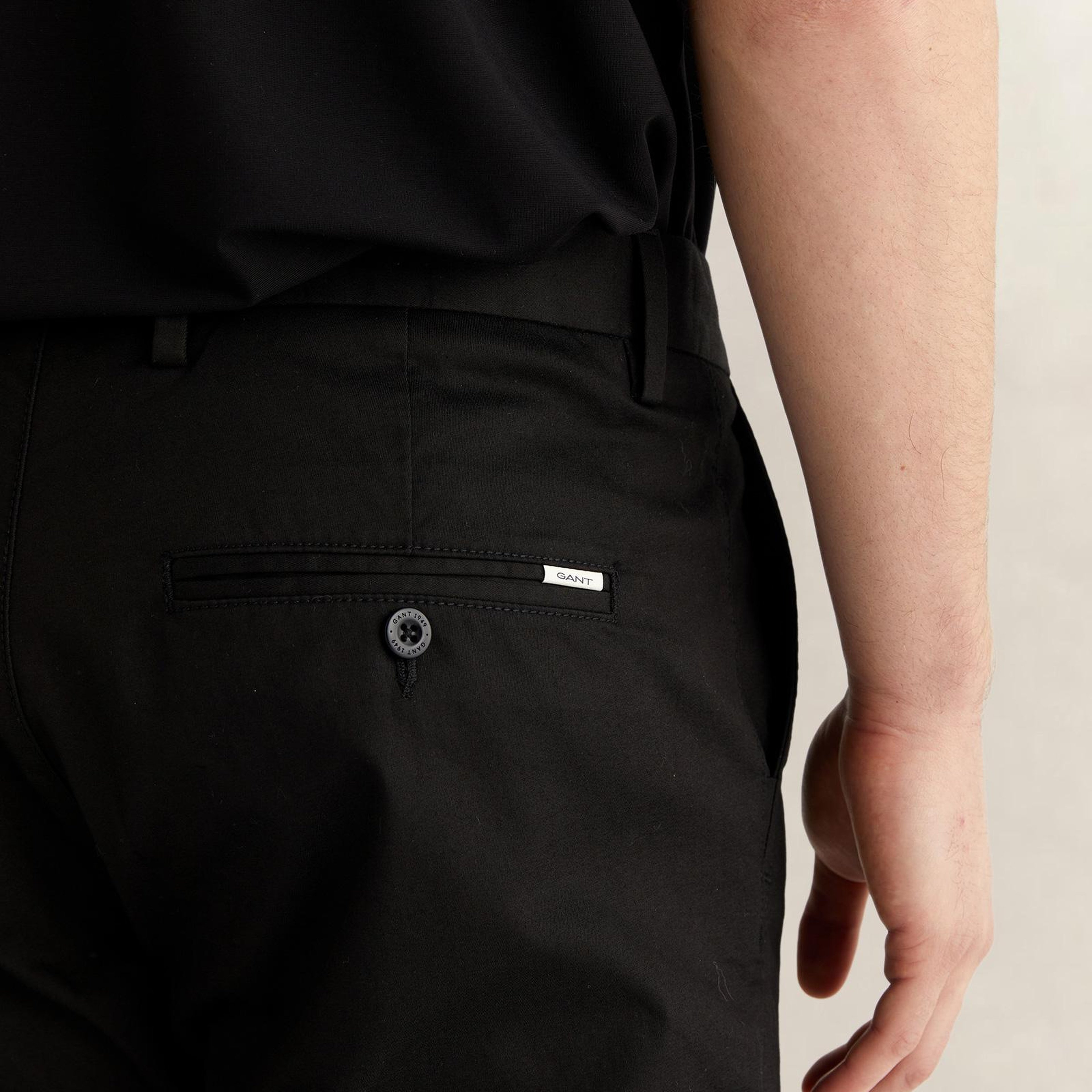 GANT Erkek Siyah Slim Fit Pantolon