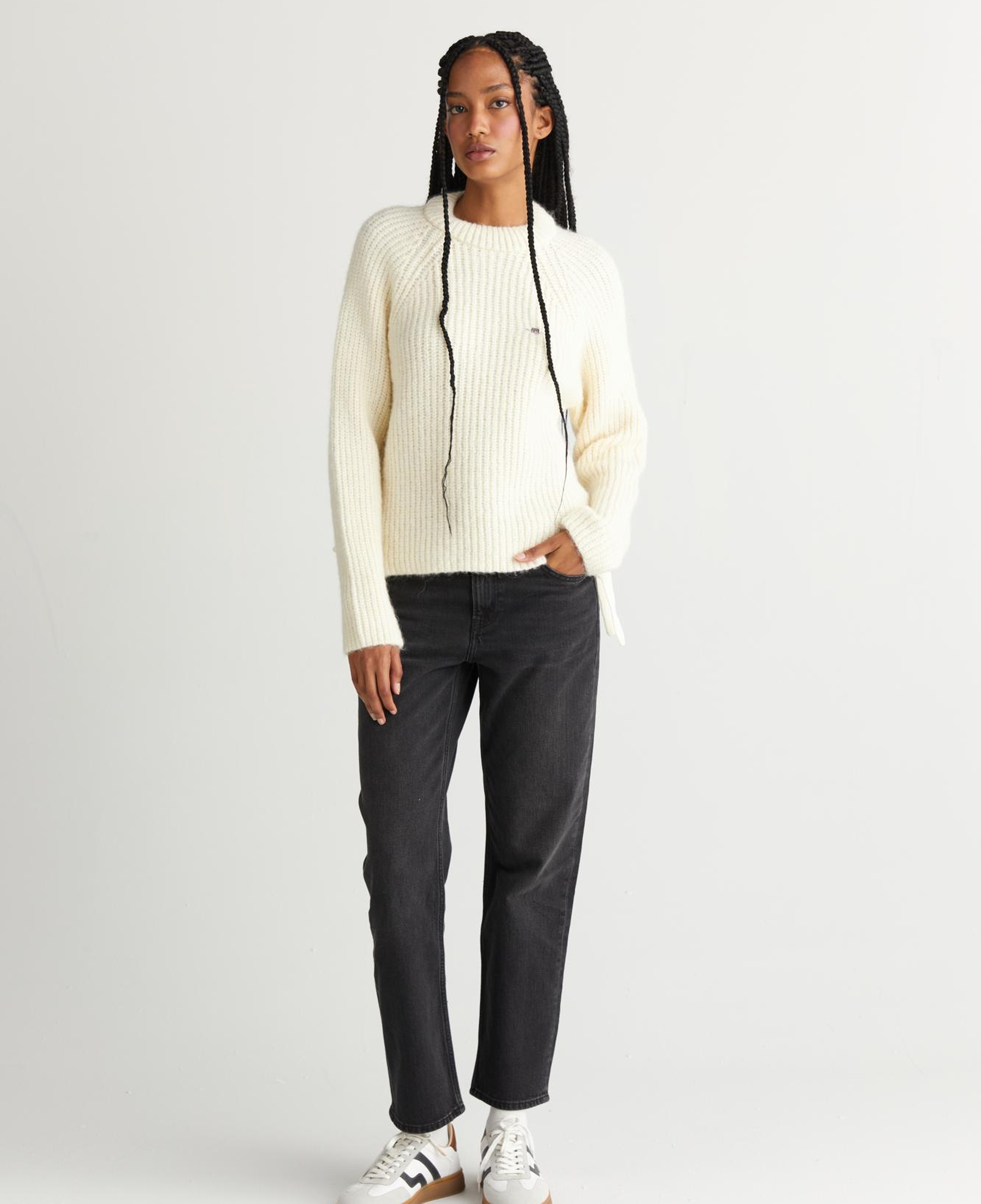 GANT Kadın Siyah Straight Fit Jean Pantolon