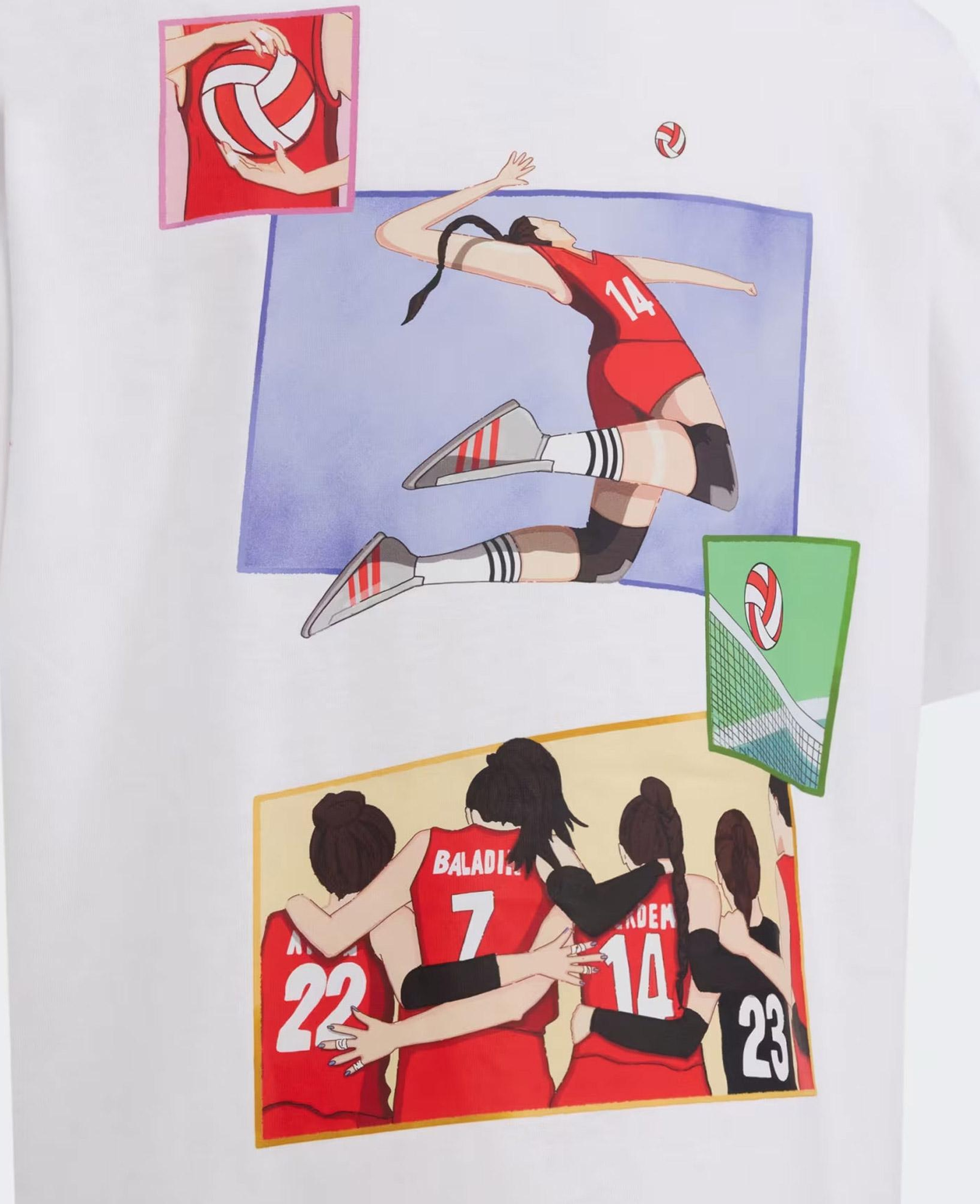 adidas Manşetlerde Yine Biz Grafik Çocuk Beyaz T-Shirt