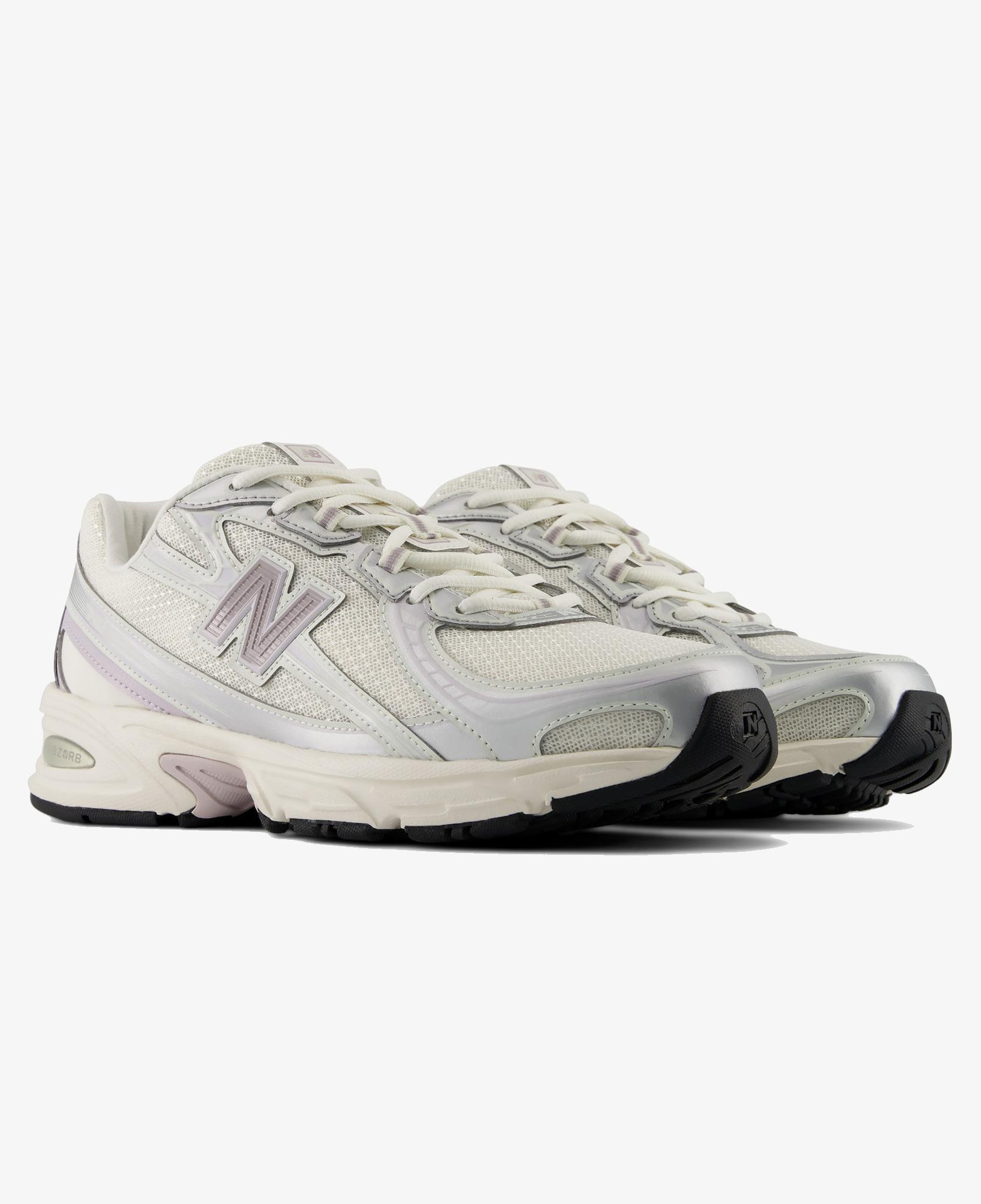New Balance 740 Unisex Beyaz Spor Ayakkabı