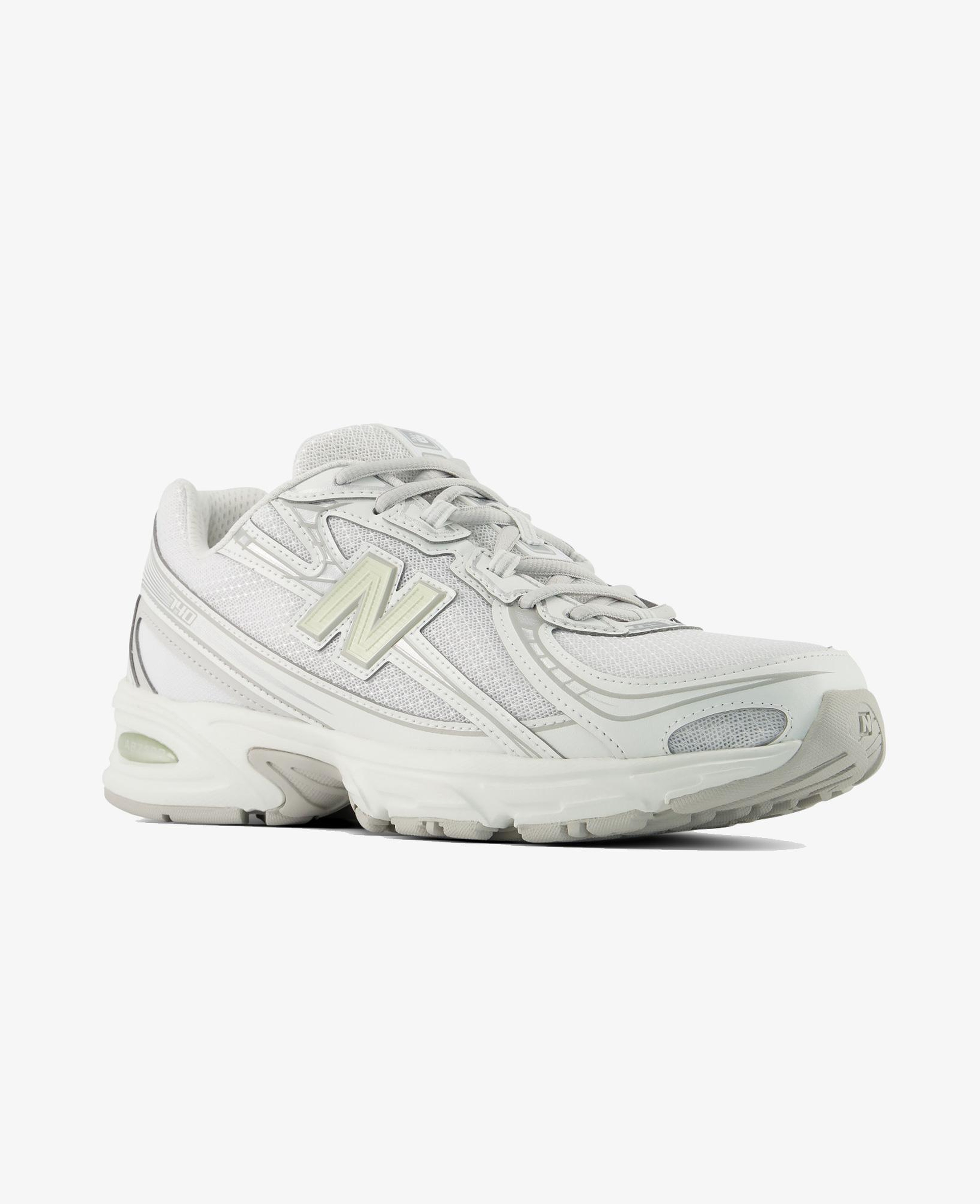 New Balance 740 Unisex Beyaz Spor Ayakkabı