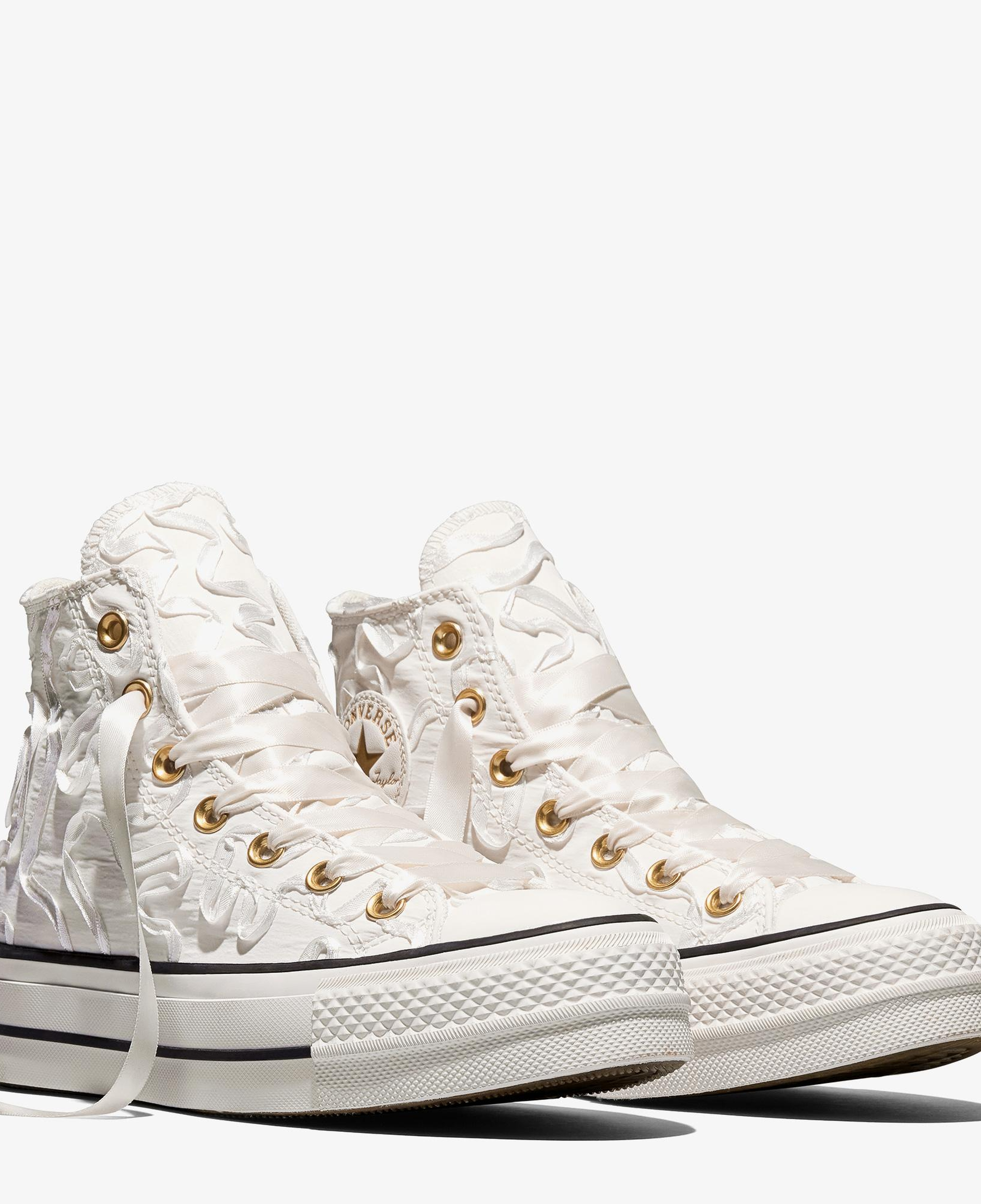 Converse Chuck Taylor All Star Lift Kadın Kurdeleli Mor Sneaker