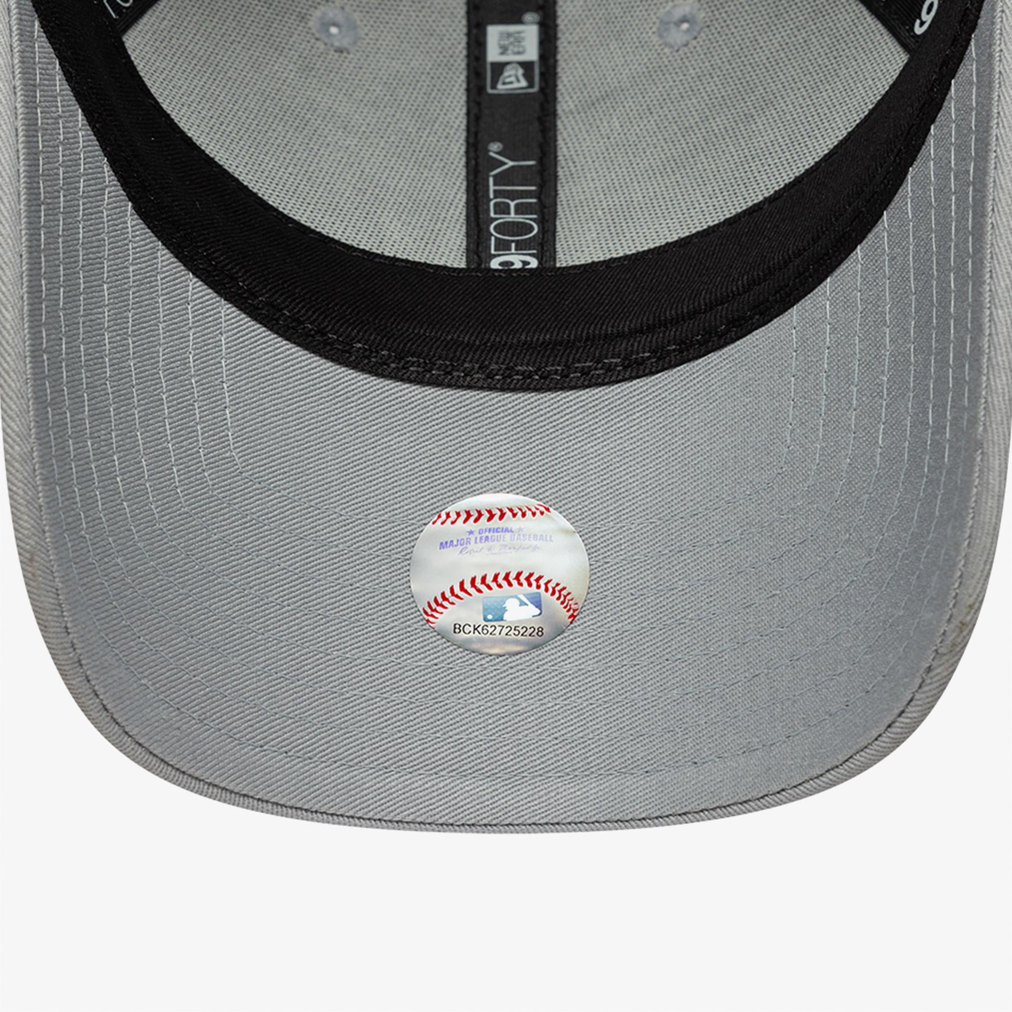 New Era Metallic Logo 9Forty Losdod Dgrmts Kadın Gri Şapka