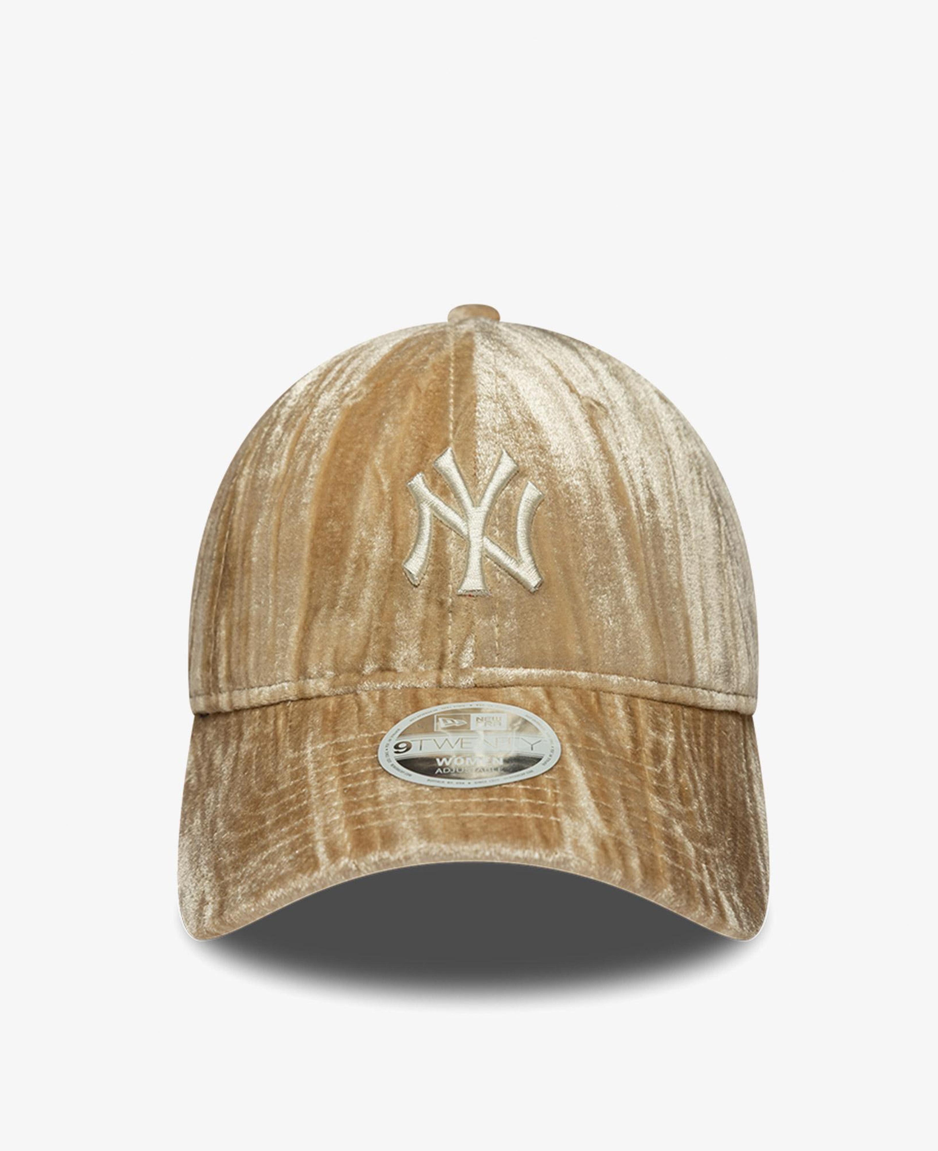 New Era Velour 9Twenty Neyyan  Stn Kadın Bej Şapka
