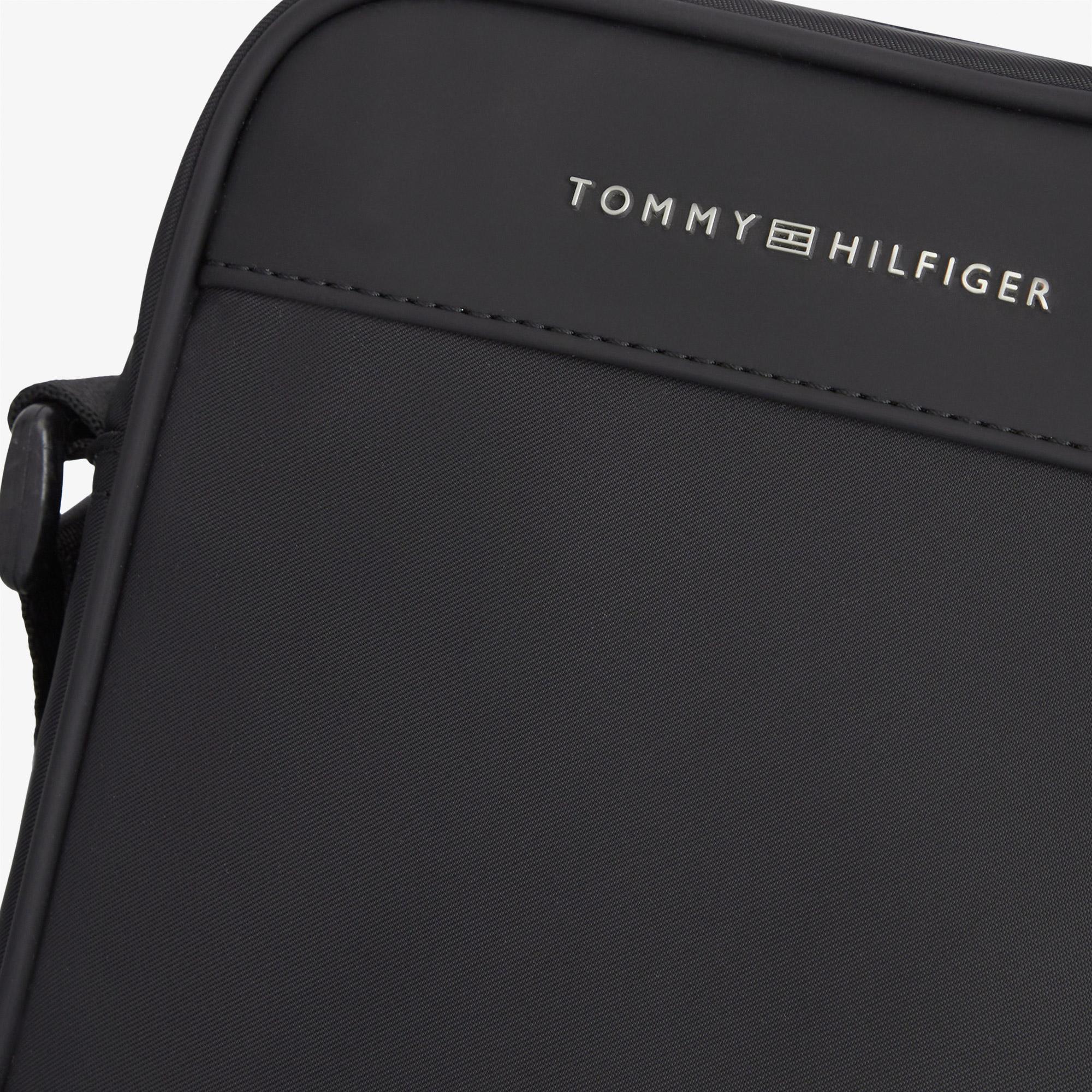 Tommy Hilfiger Repreve Erkek Siyah Çapraz Çanta