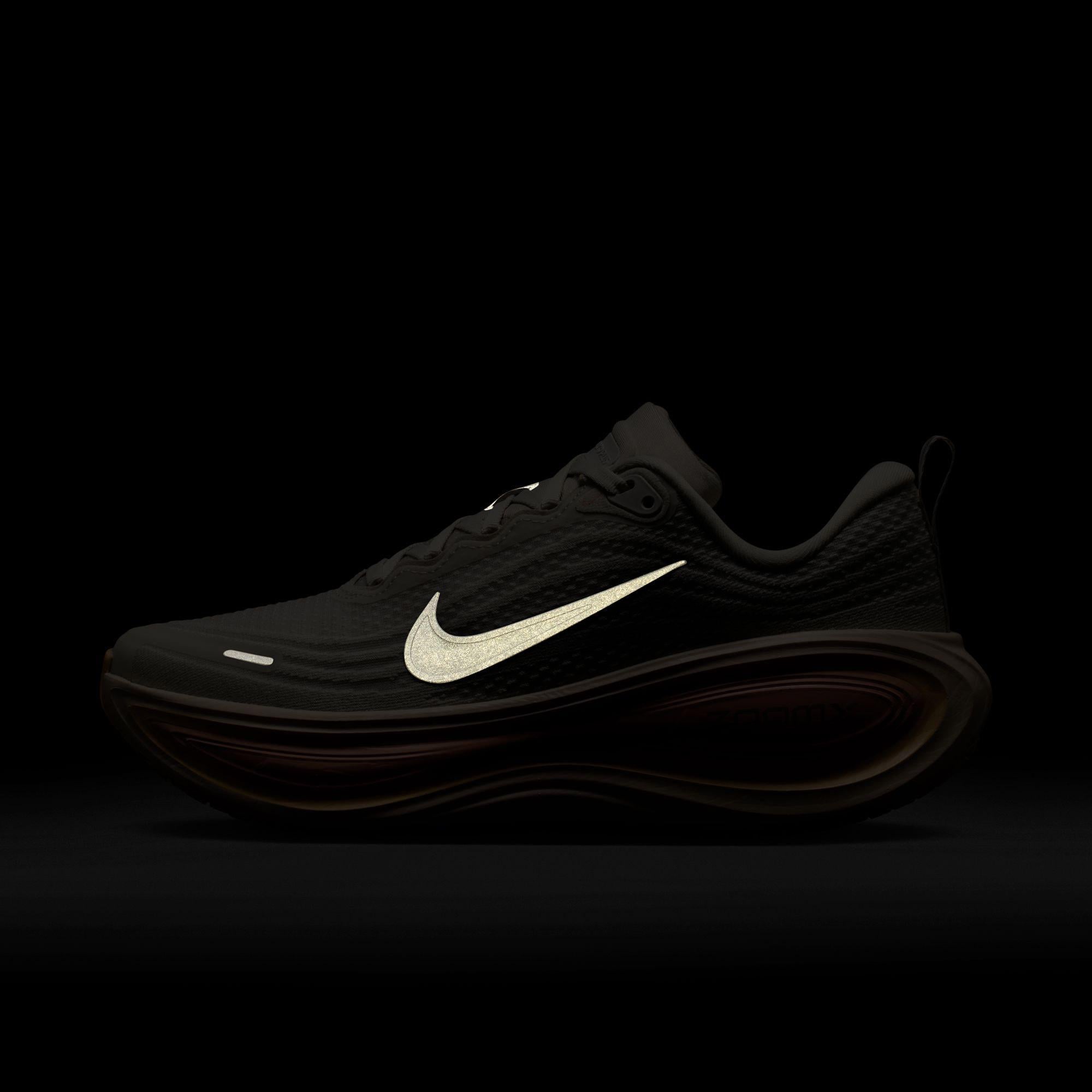 Nike Vomero Plus Kadın Krem Rengi Koşu Ayakkabısı