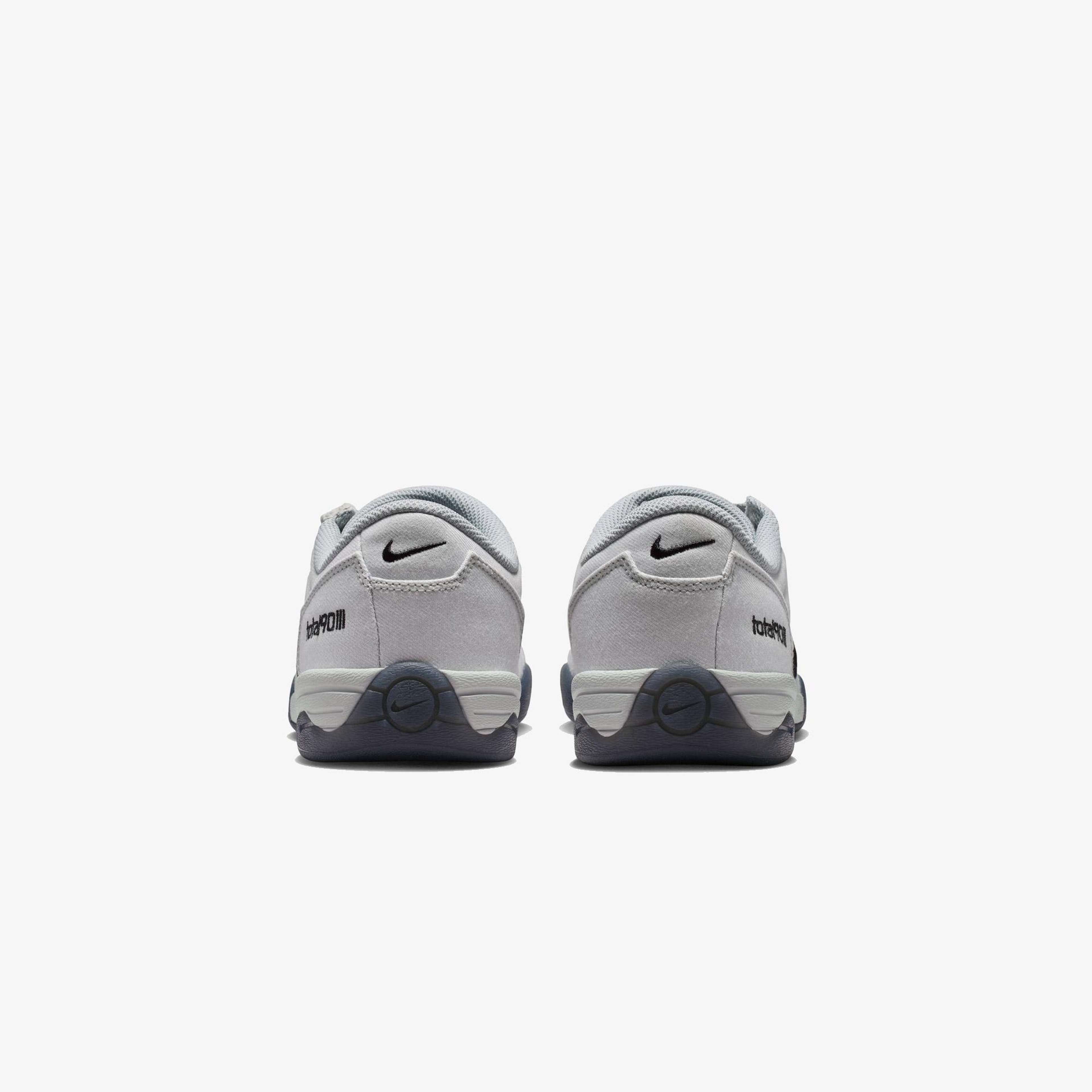 Nike Total 90 Premium Erkek Gri Spor Ayakkabı