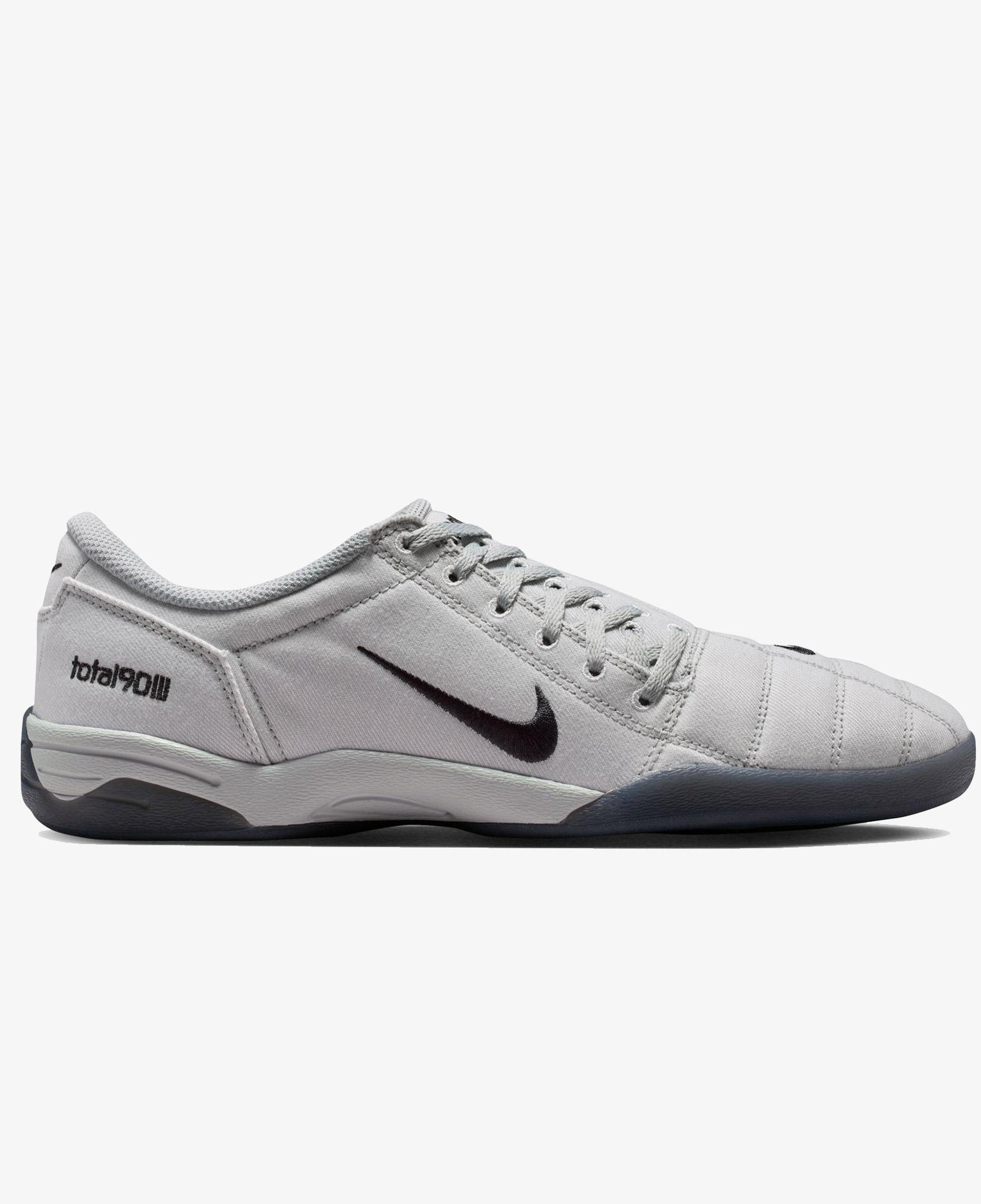 Nike Total 90 Premium Erkek Gri Spor Ayakkabı