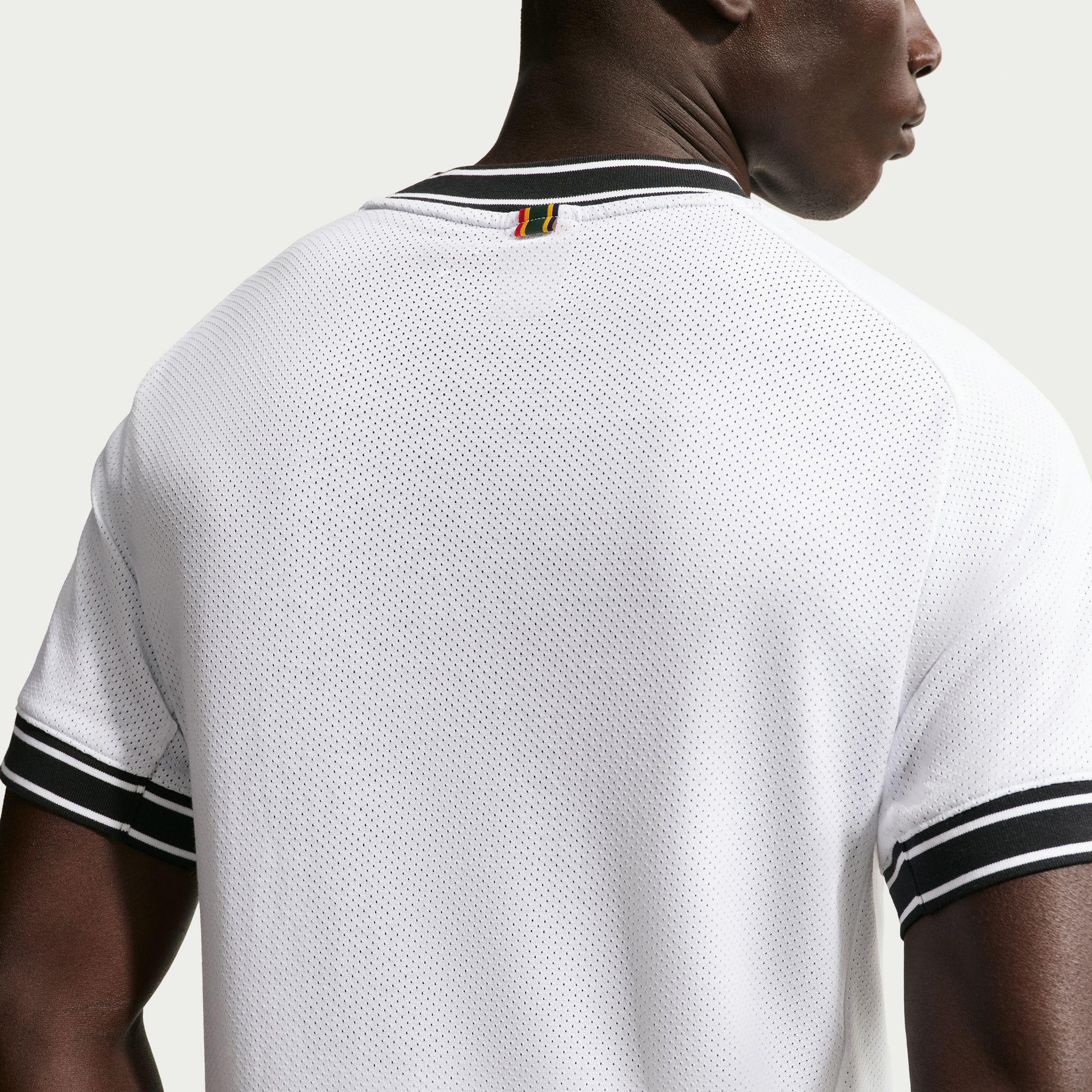 Nike Court Heritage Erkek Beyaz T-Shirt