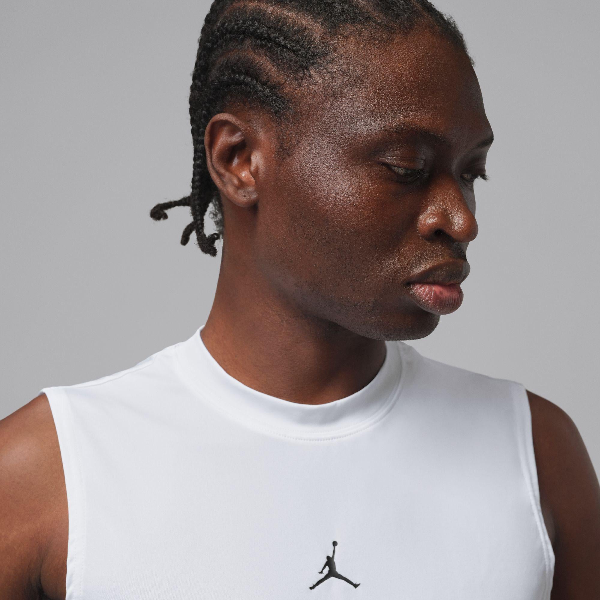 Jordan Dri-Fit Sport Essentials Erkek Beyaz Kolsuz T-Shirt