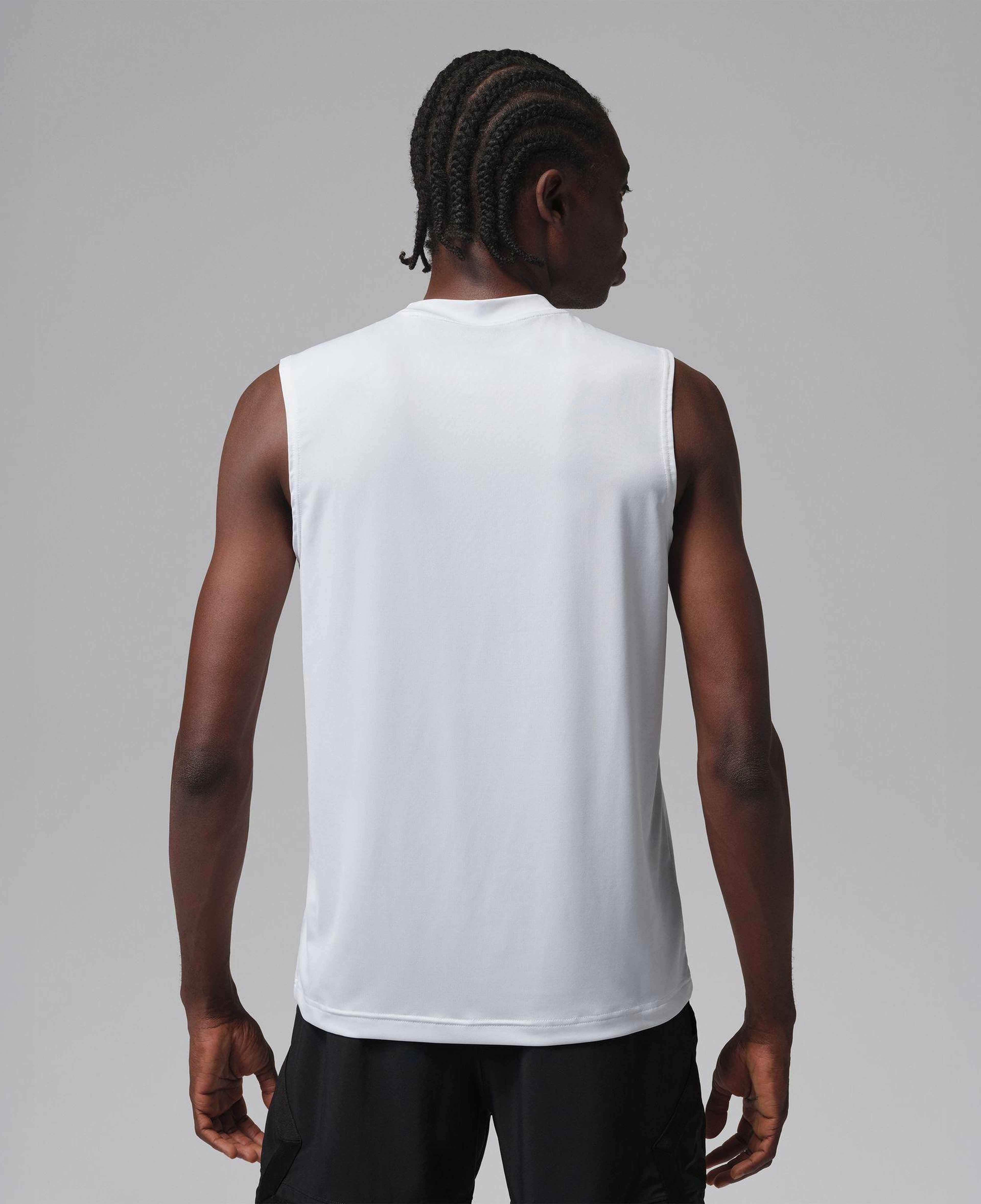 Jordan Dri-Fit Sport Essentials Erkek Beyaz Kolsuz T-Shirt