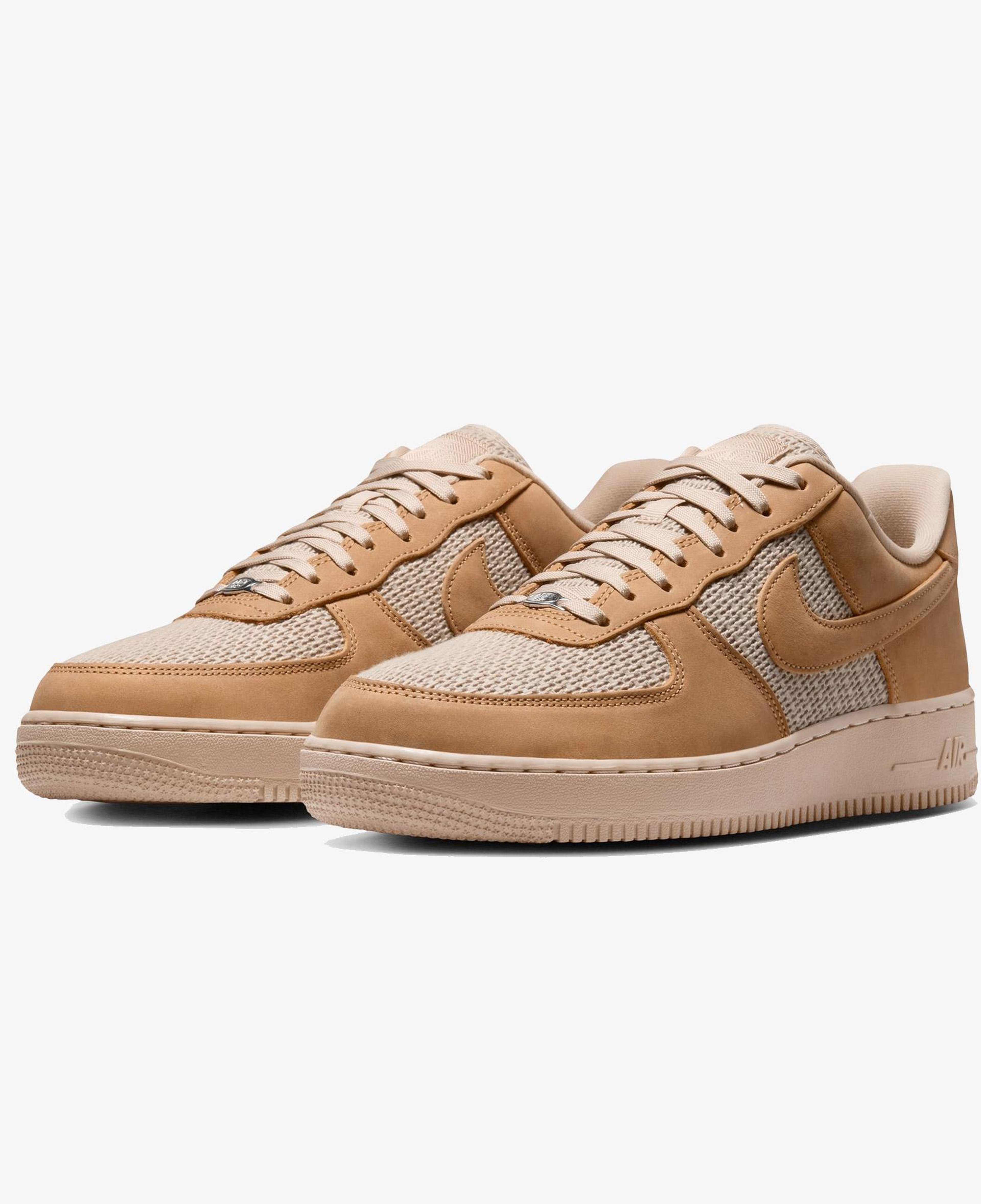 Nike Air Force 1 '07 LV8 Erkek Turuncu Spor Ayakkabı