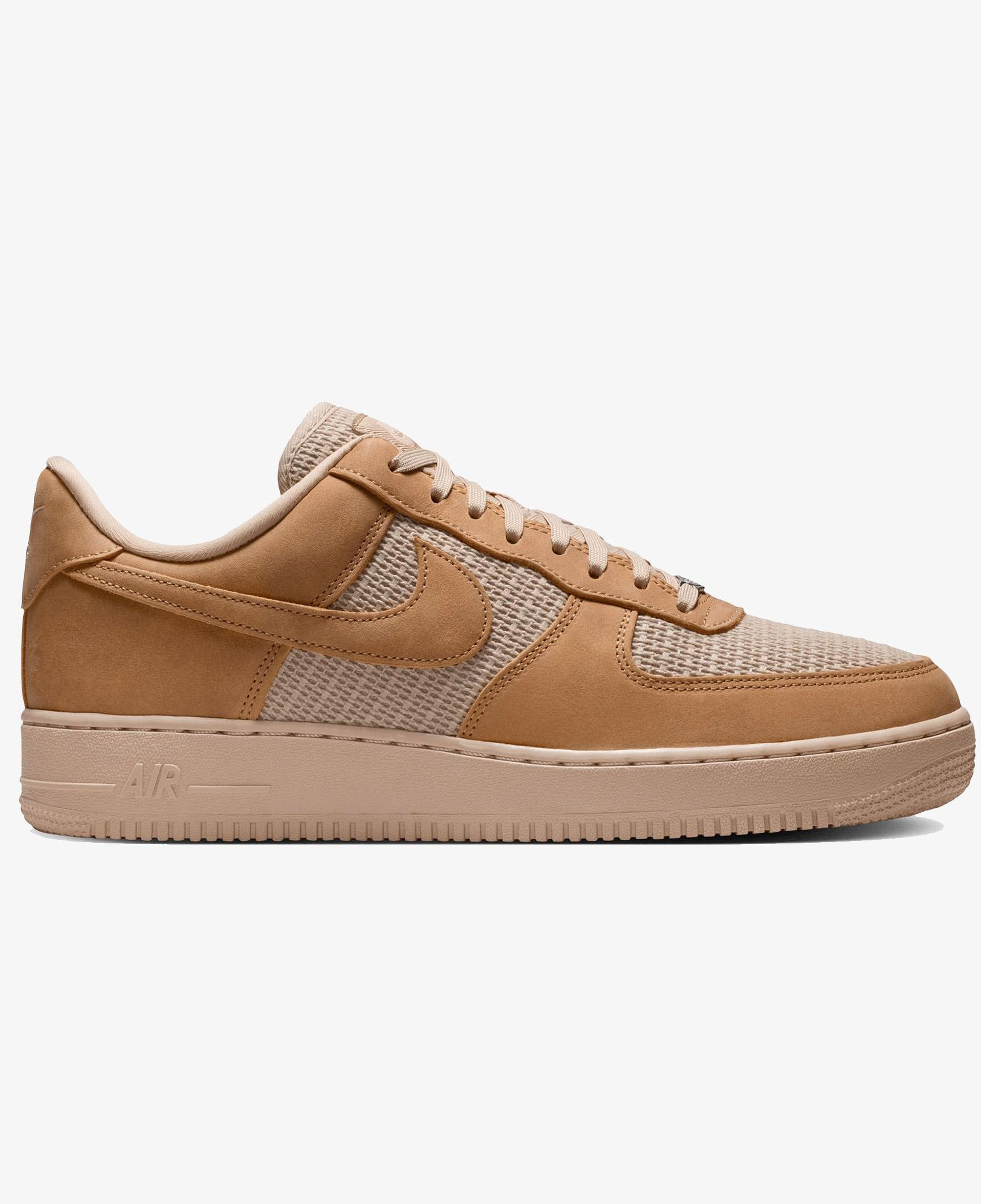 Nike Air Force 1 '07 LV8 Erkek Turuncu Spor Ayakkabı