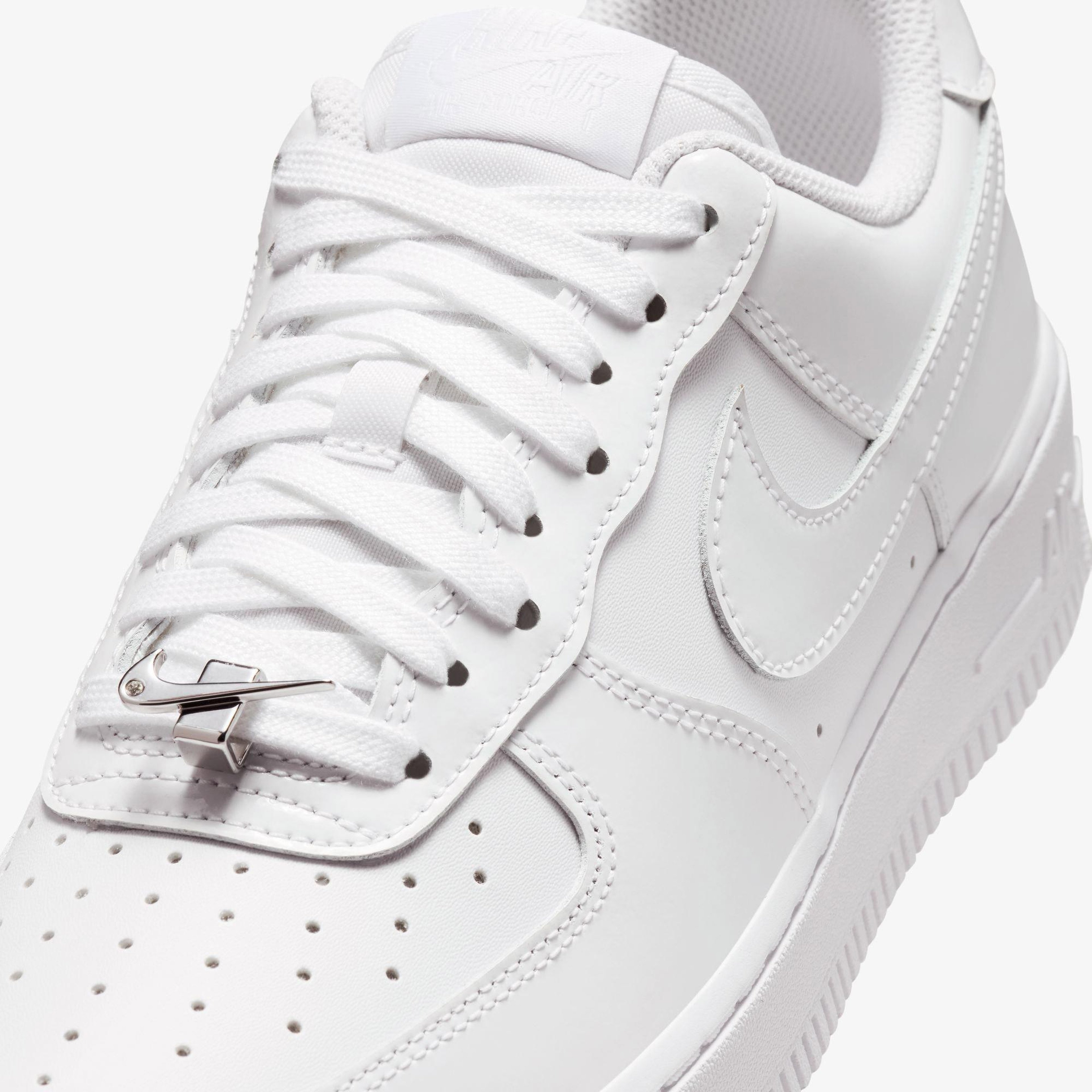 Nike Air Force 1 '07 Kadın Beyaz Spor Ayakkabı