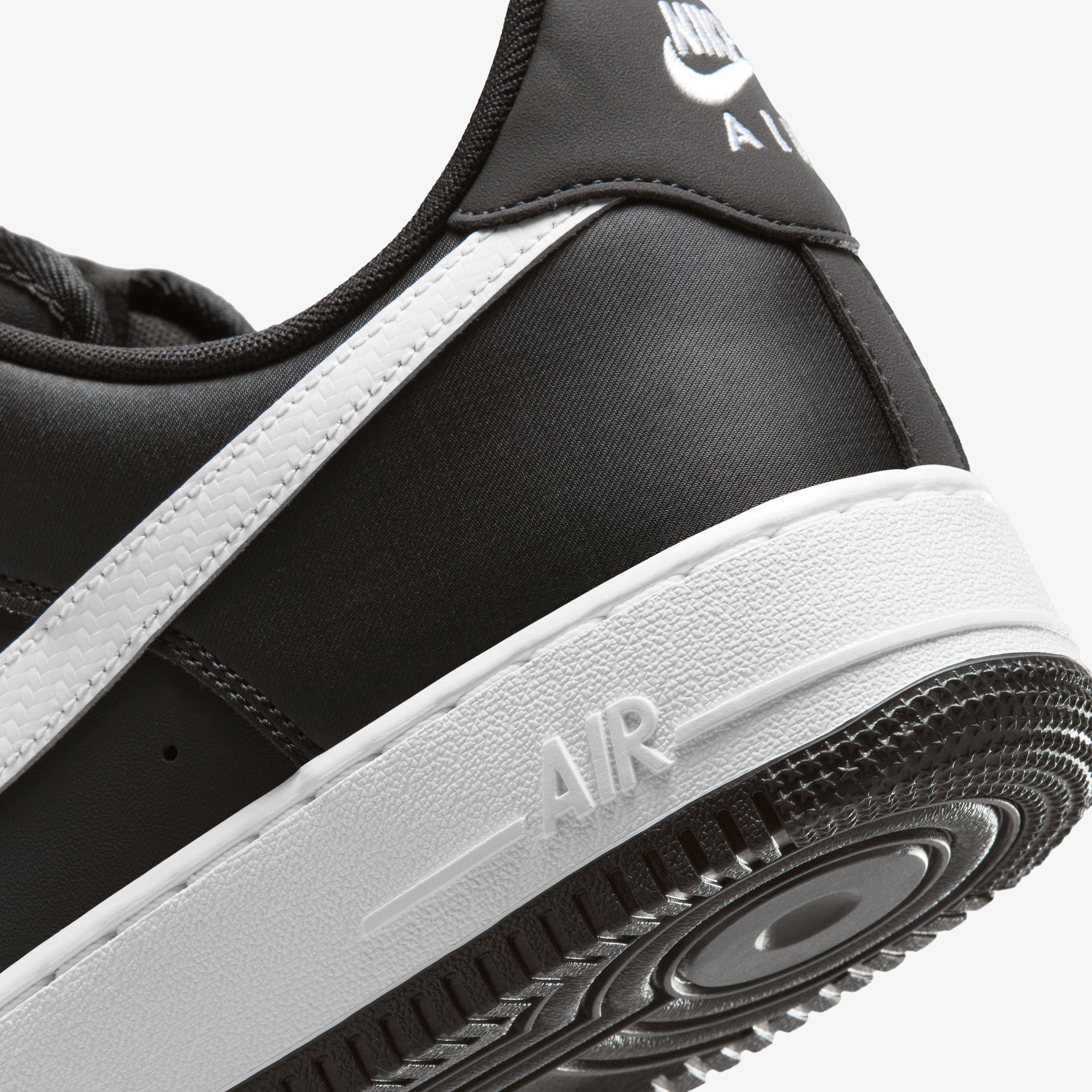 Nike Air Force 1 '07 Tech Essentials Erkek Siyah Spor Ayakkabı