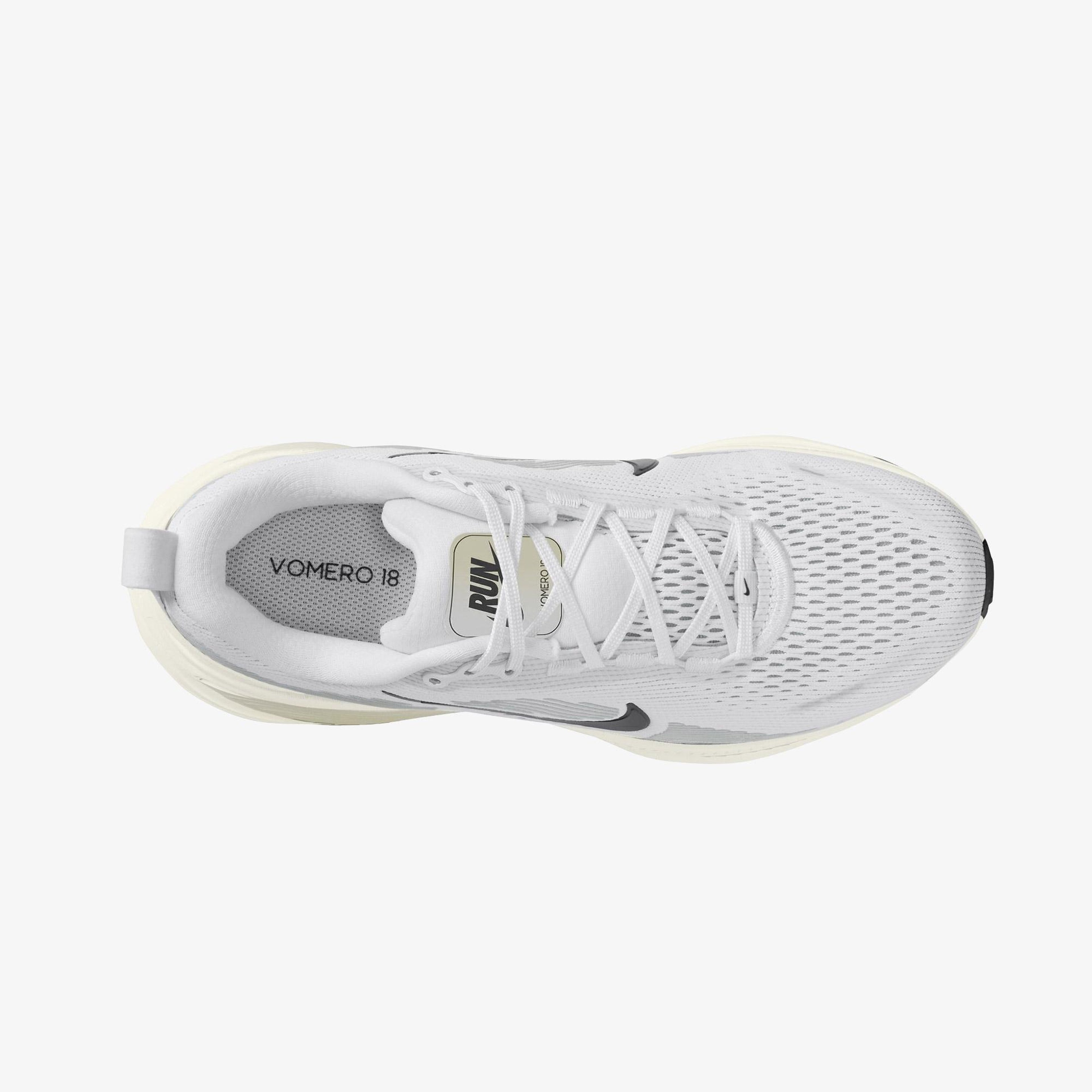 Nike Vomero 18 Kadın Gri Koşu Ayakkabısı