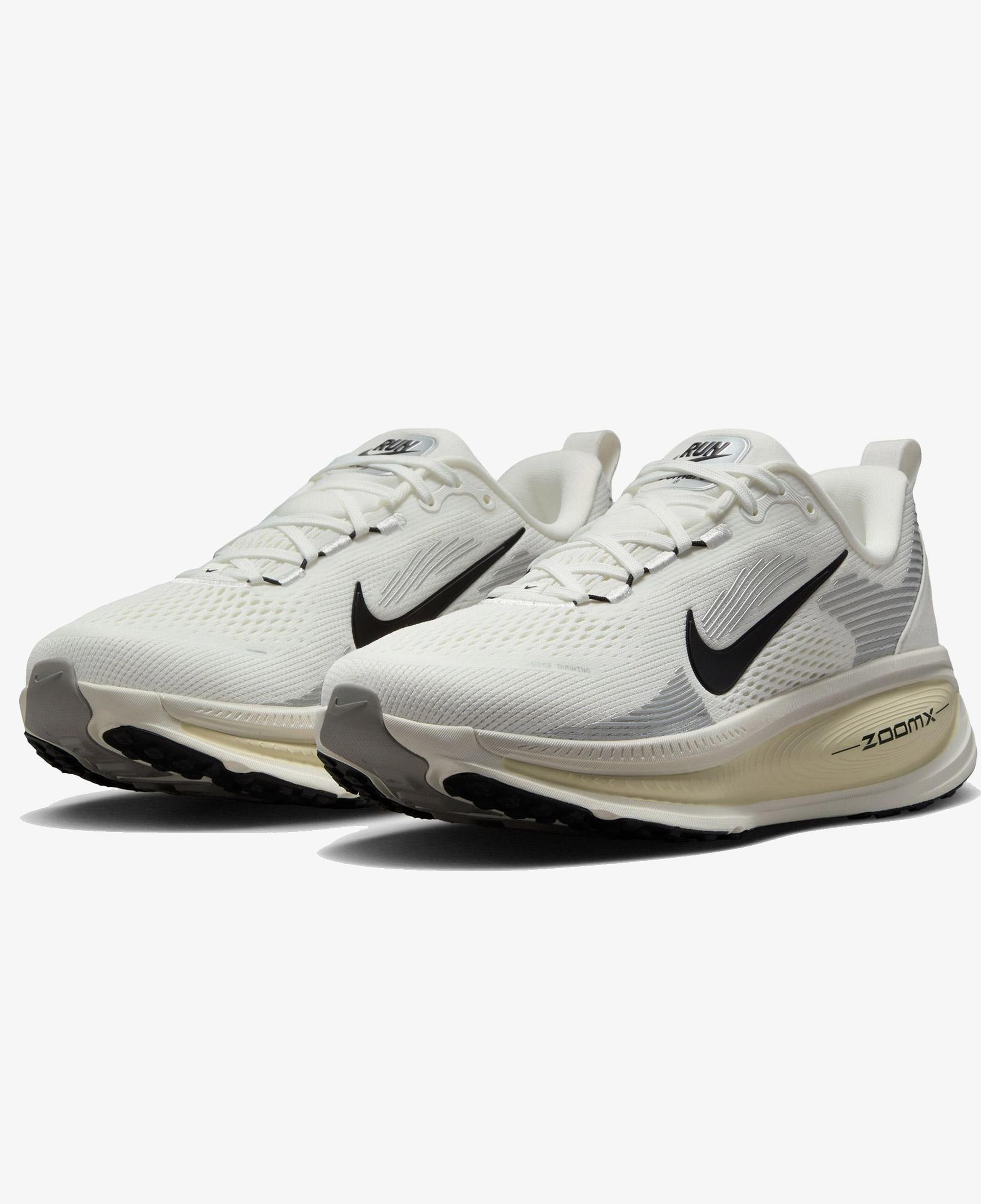 Nike Vomero 18 Kadın Gri Koşu Ayakkabısı