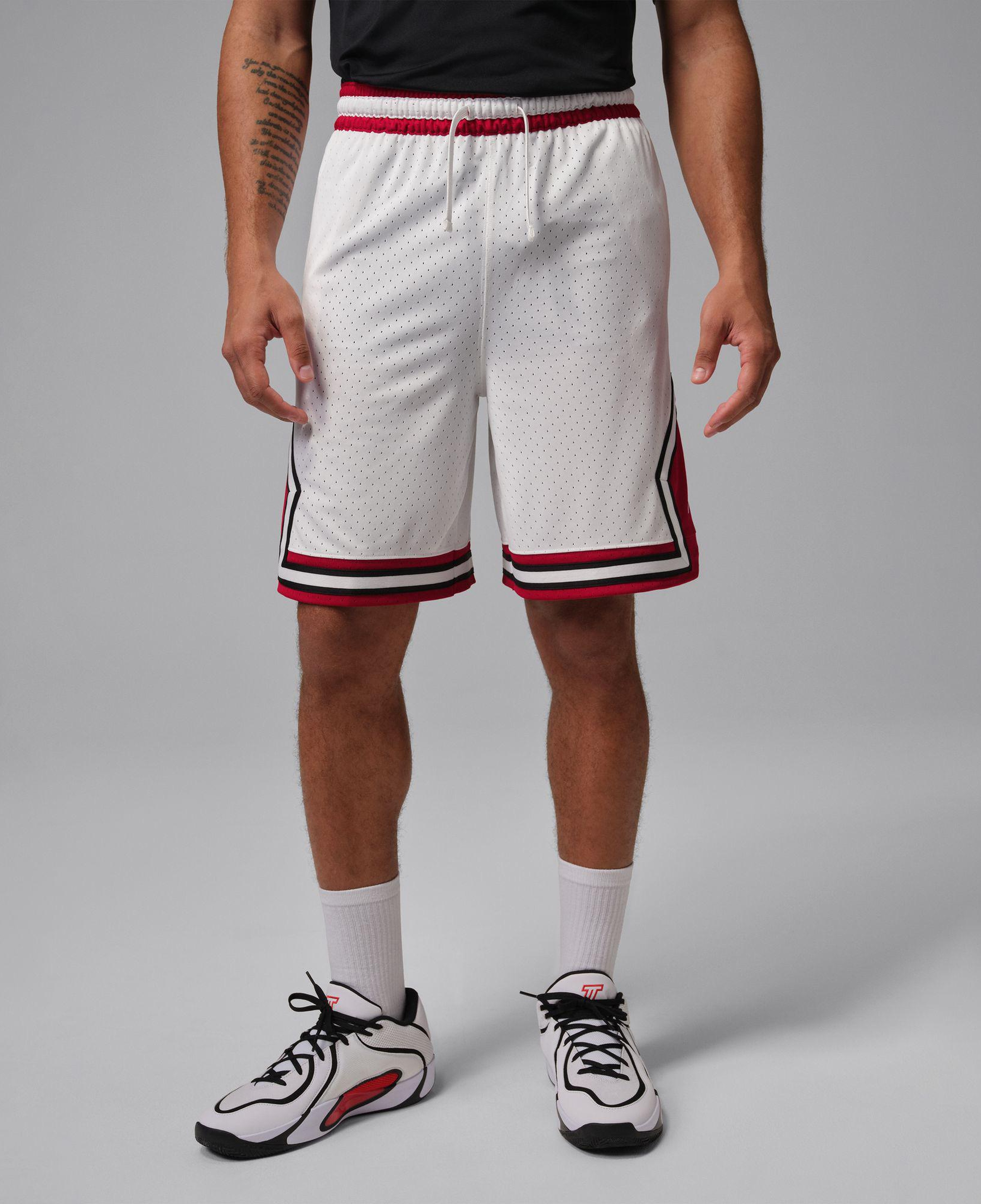 Jordan Dri-Fit Sport 23 cm Diamond Erkek Beyaz Şort