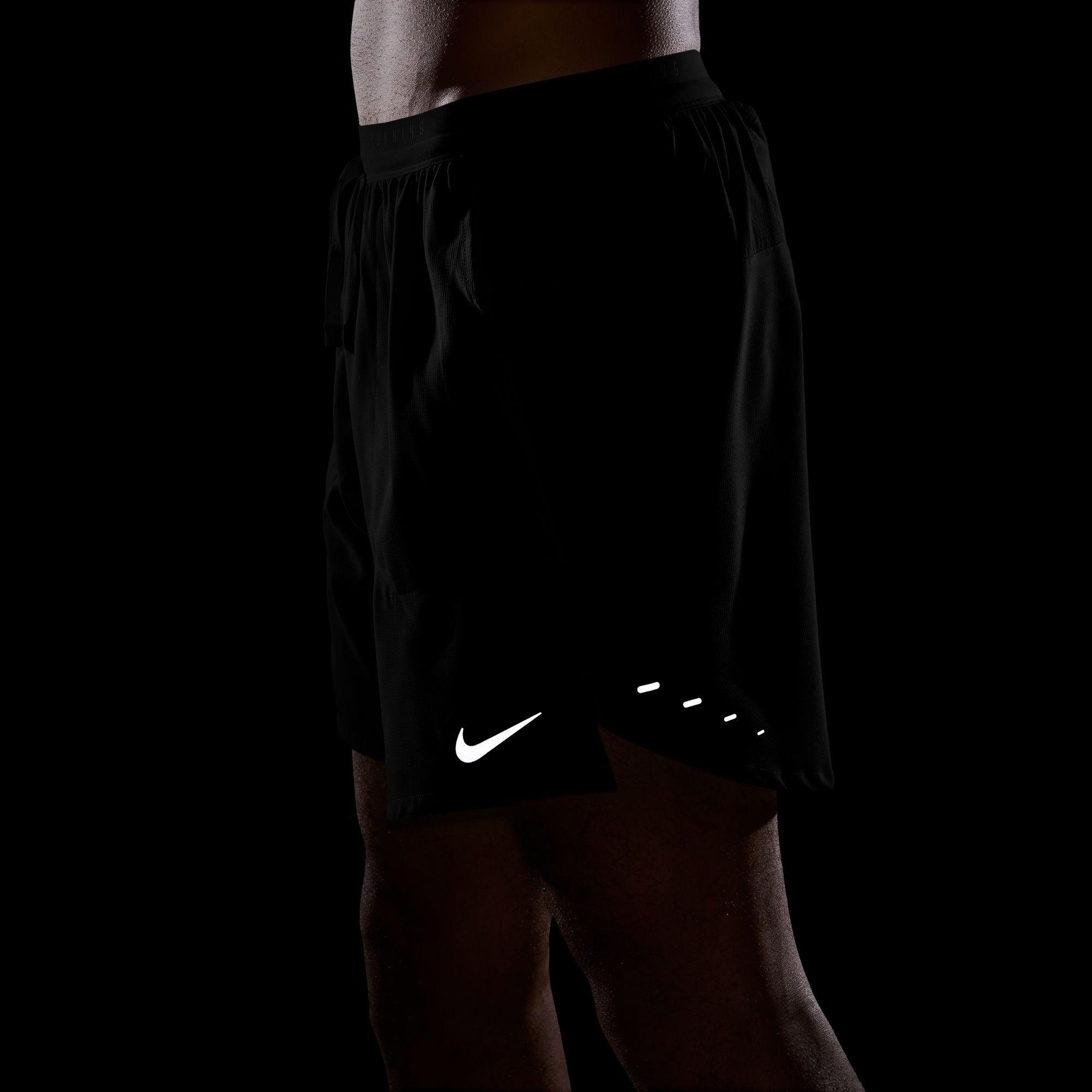 Nike Dri-Fit Stride 18 cm Erkek Siyah Şort
