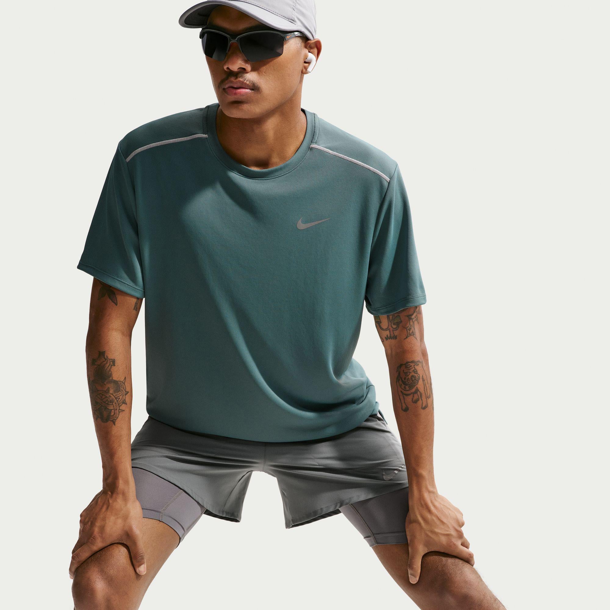 Nike Dri-Fit Miler Erkek Yeşil T-Shirt