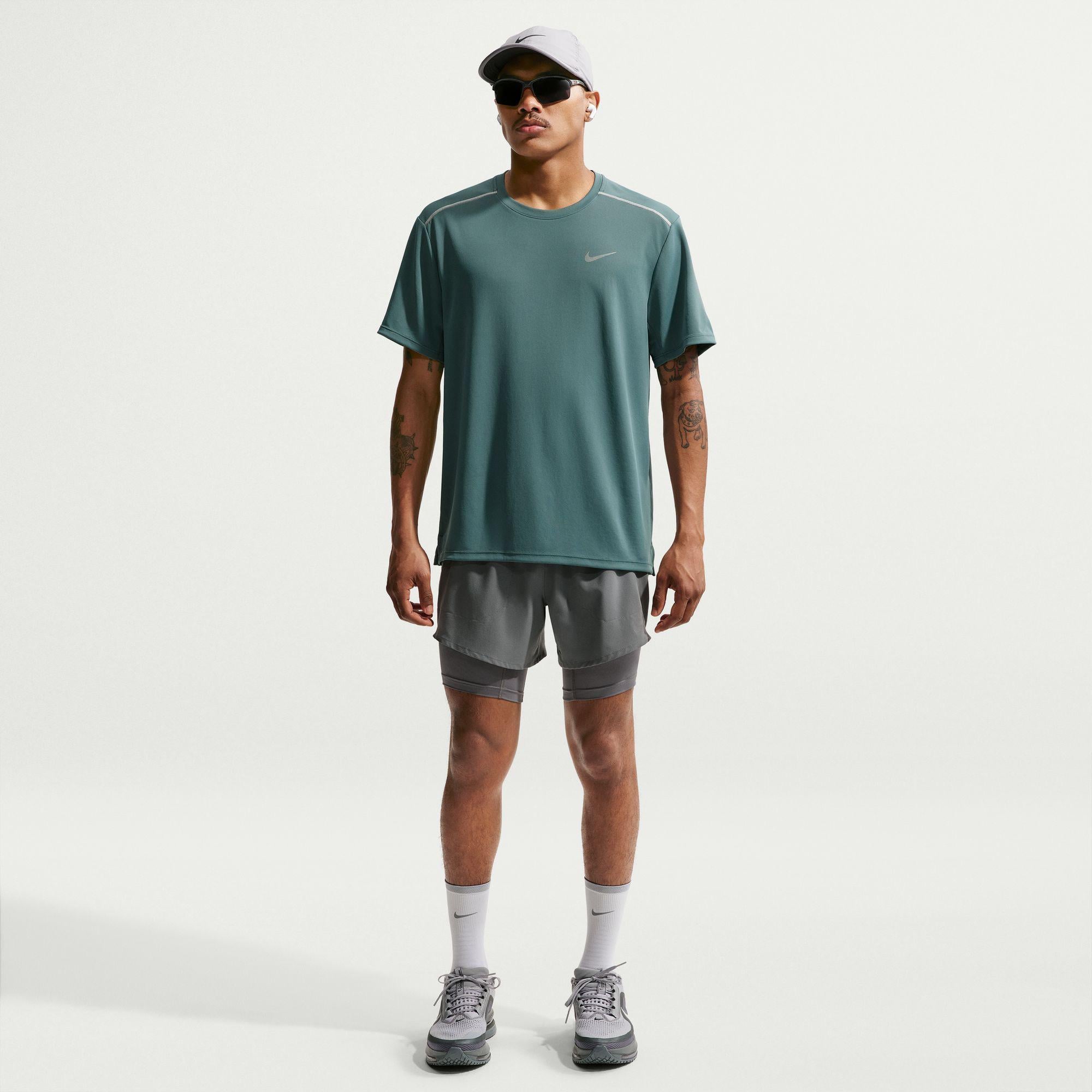 Nike Dri-Fit Miler Erkek Yeşil T-Shirt