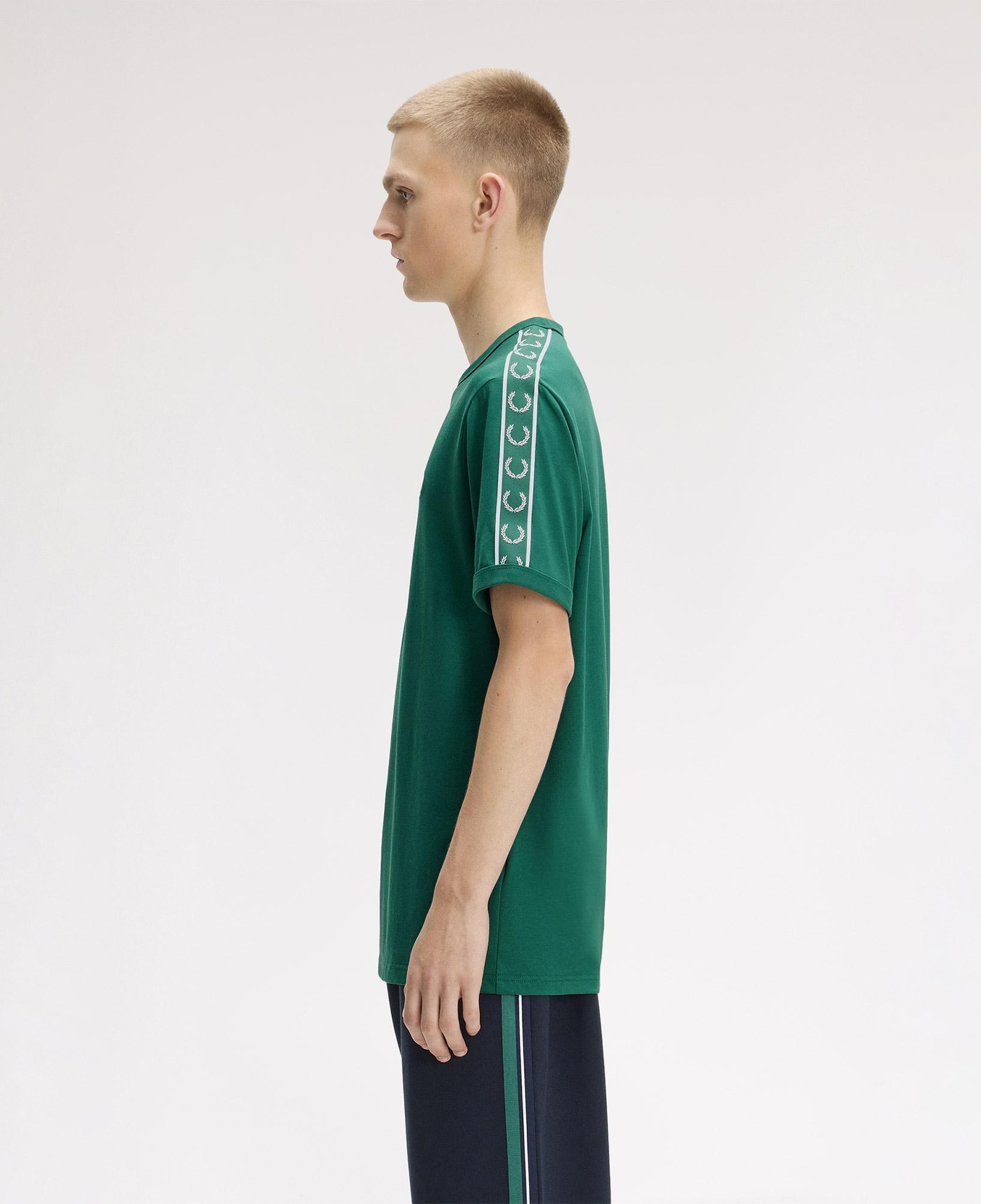 Fred Perry Contrast Tape Ringer Erkek Yeşil T-Shirt