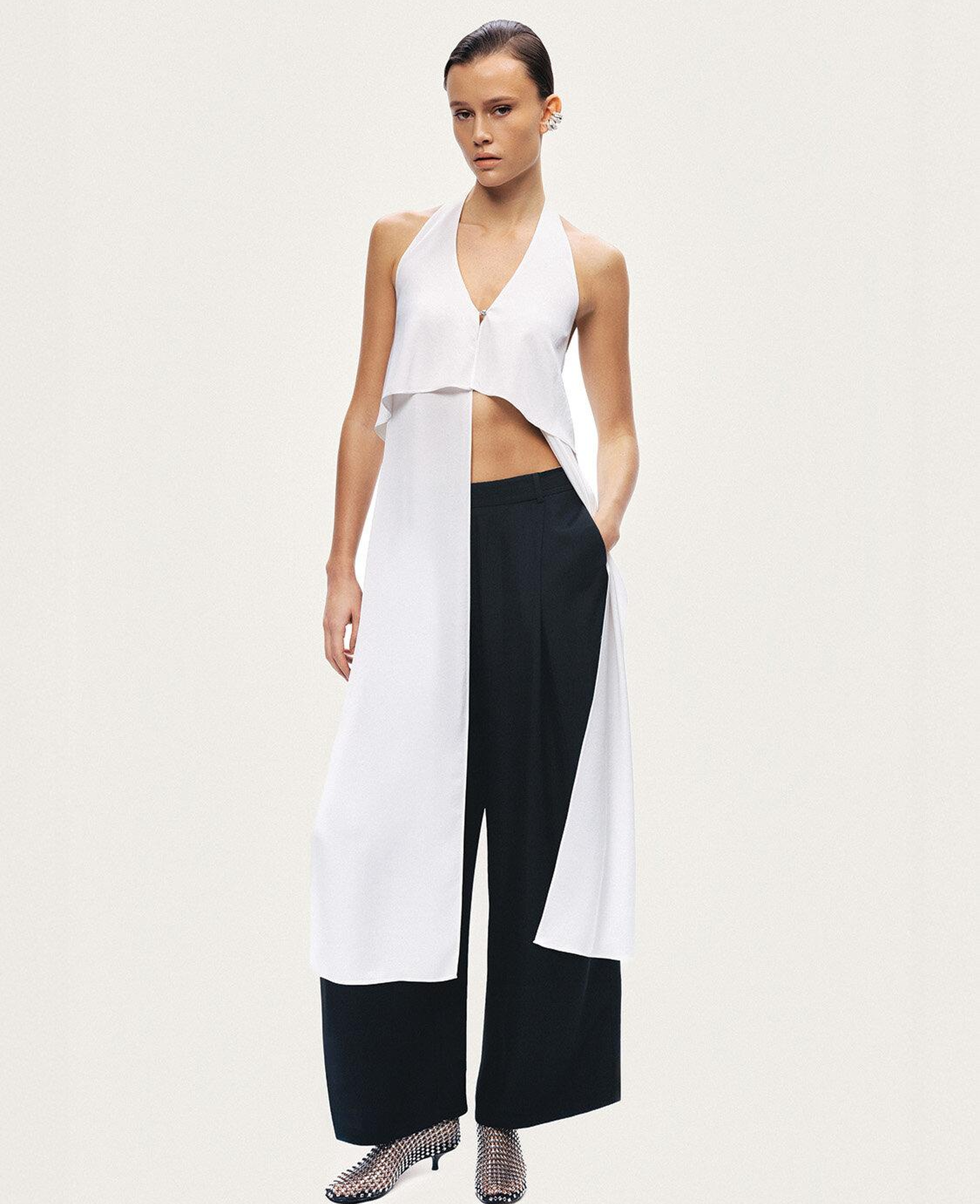 Halter Yaka Yırtmaçlı Bluz