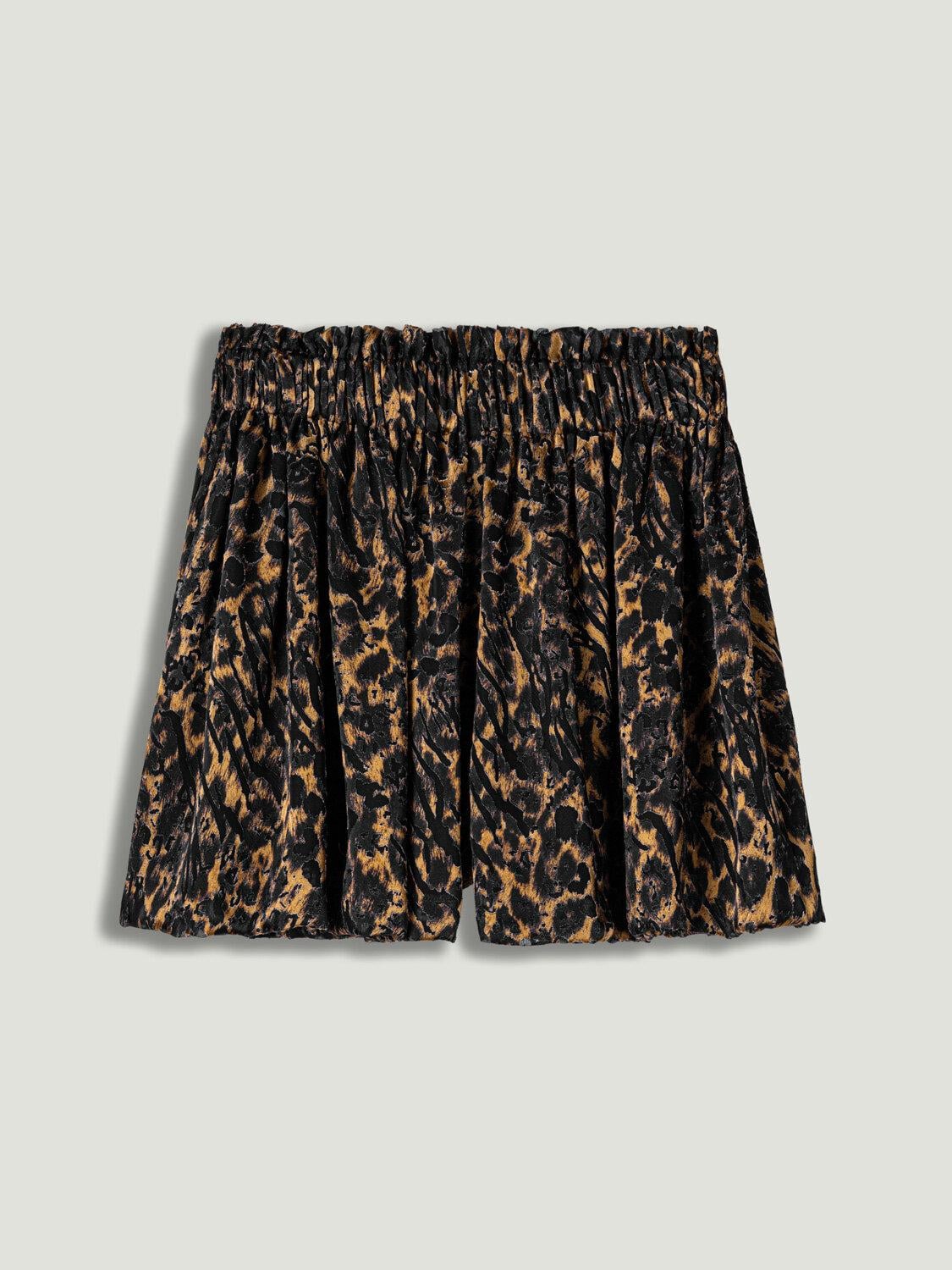 Leopar Desenli Dökümlü Şort
