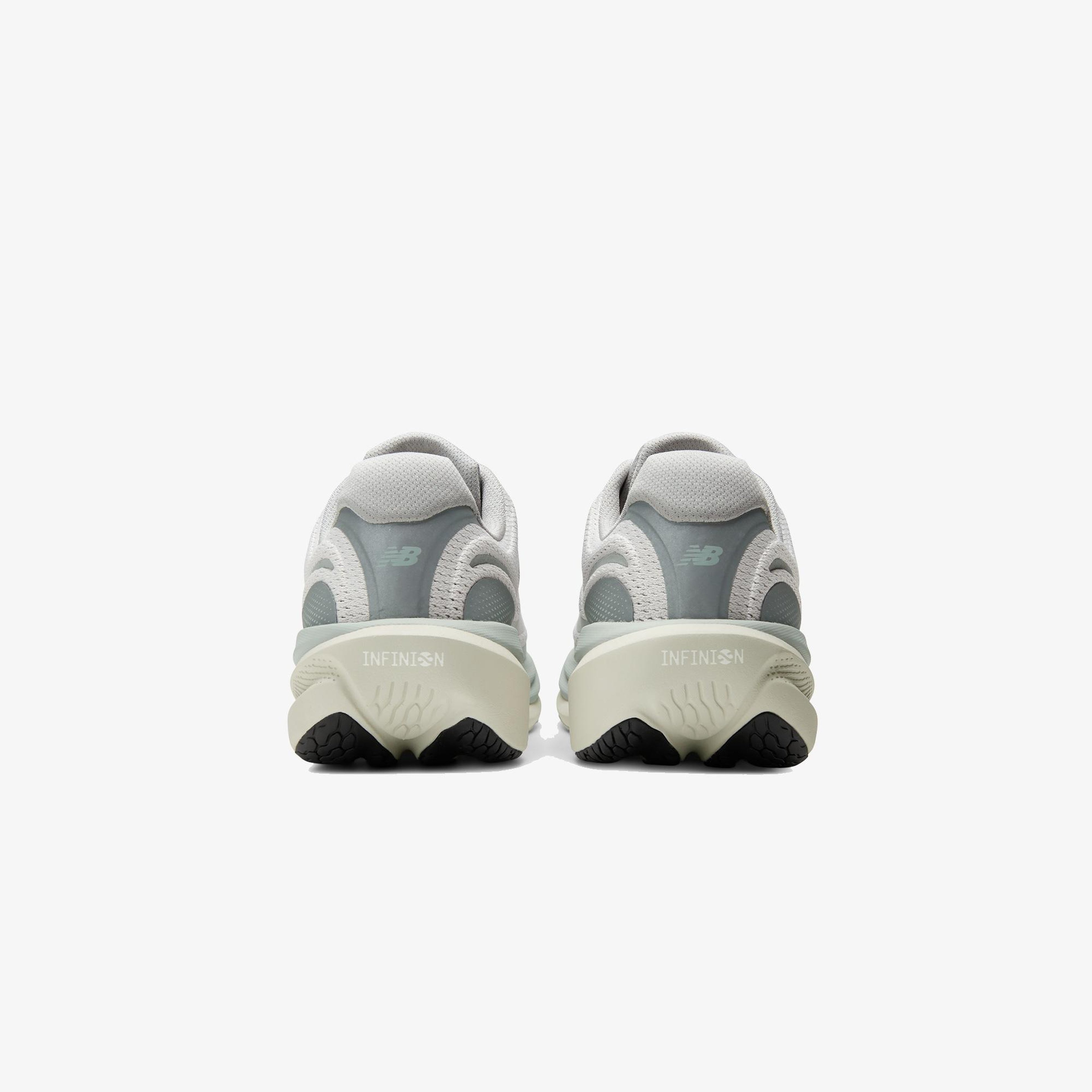 New Balance 1080 Erkek Gri Koşu Ayakkabısı