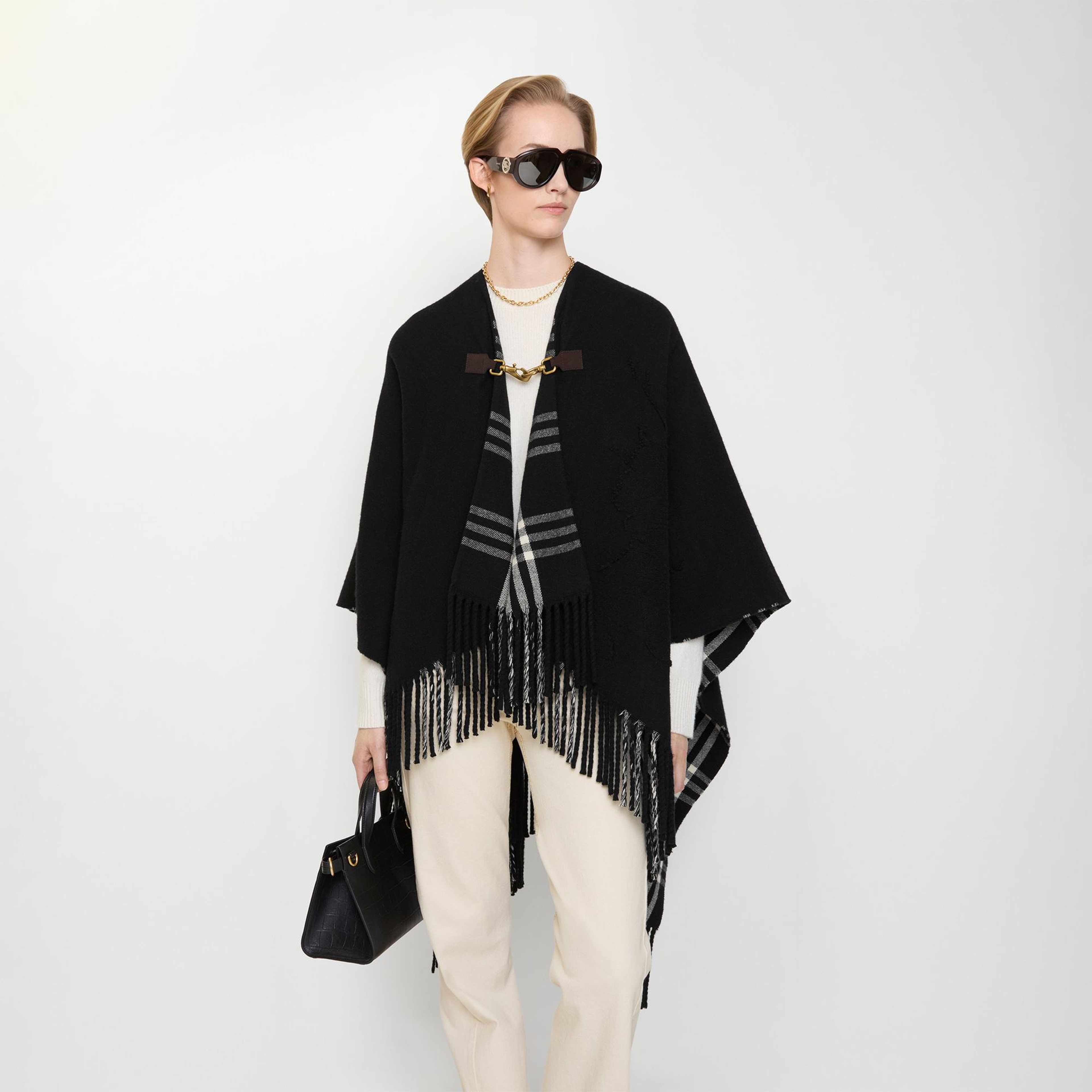 Burberry Fıl Coupe Kadın Siyah Panço
