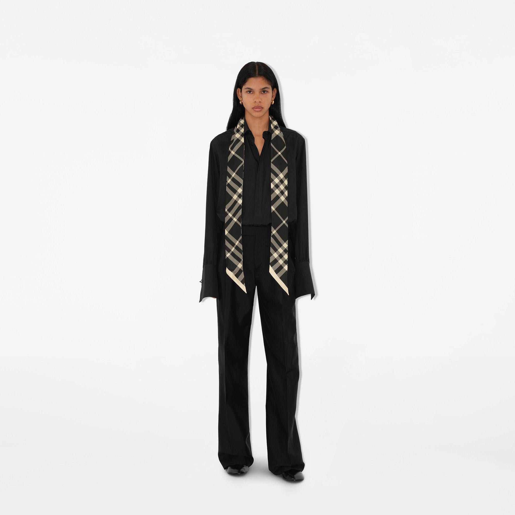 Burberry Skinny Check İpek Kadın Siyah Atkı