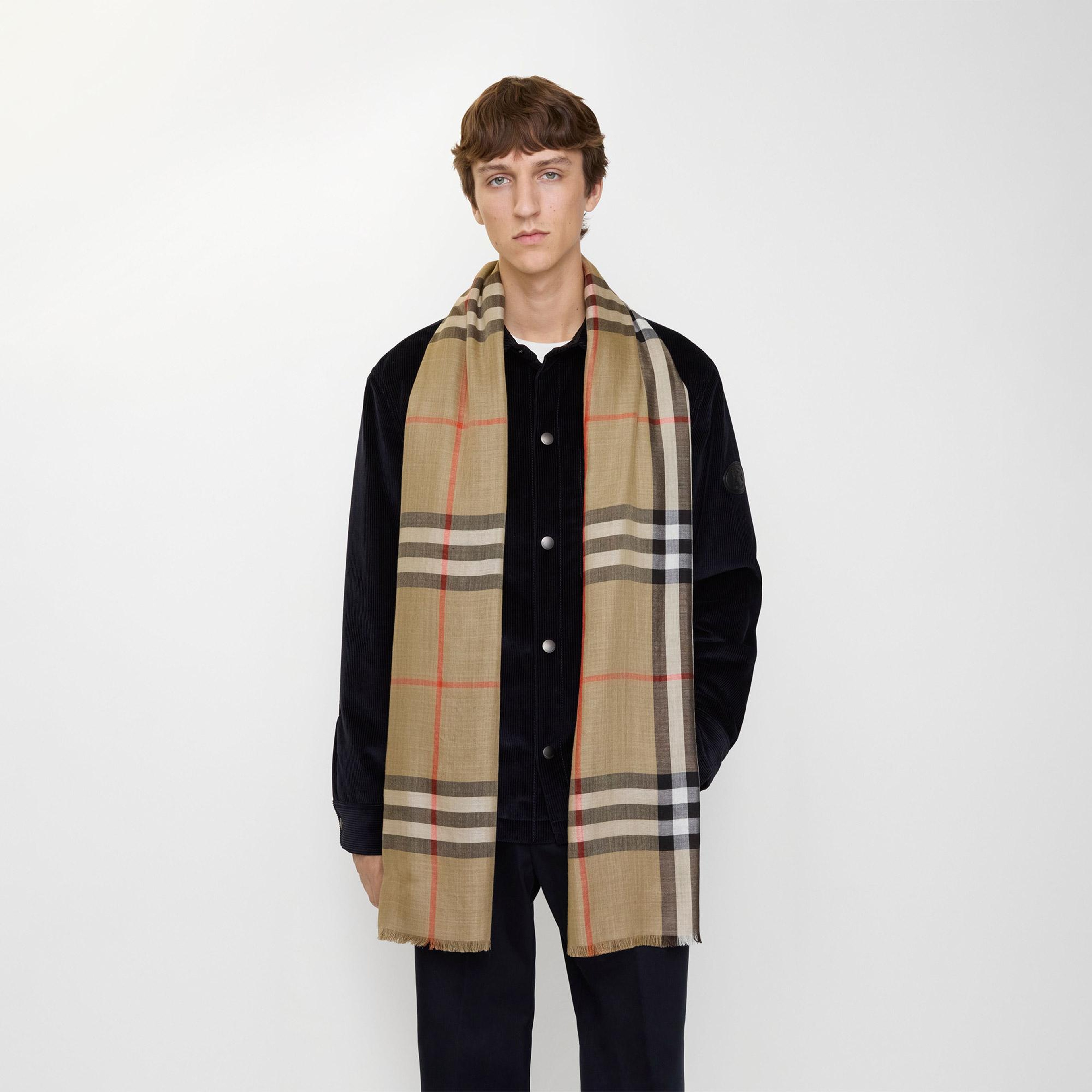Burberry Reversible Check Wool Silk Kadın Bej Atkı