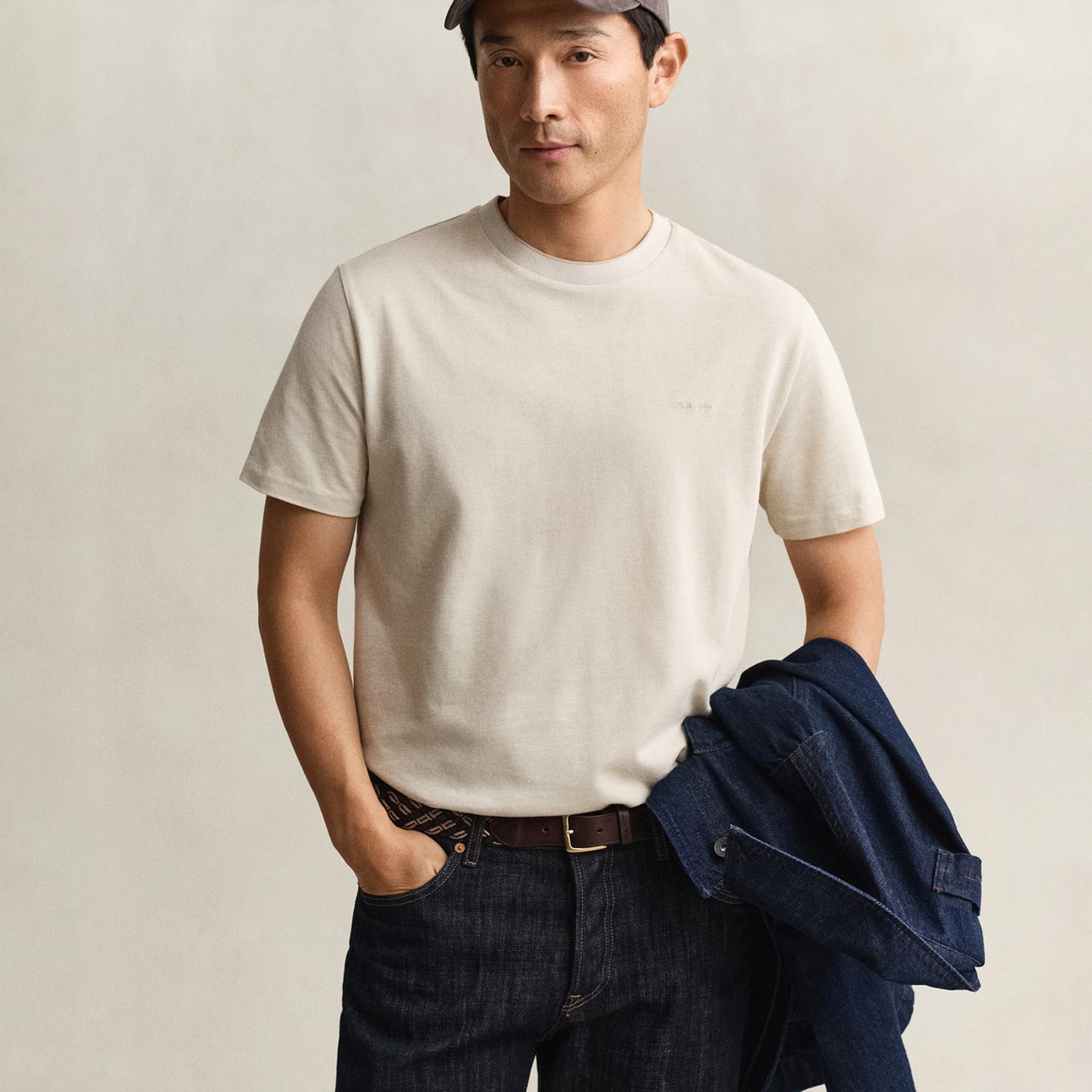 GANT Erkek Bej Bisiklet Yaka Regular Fit T-Shirt