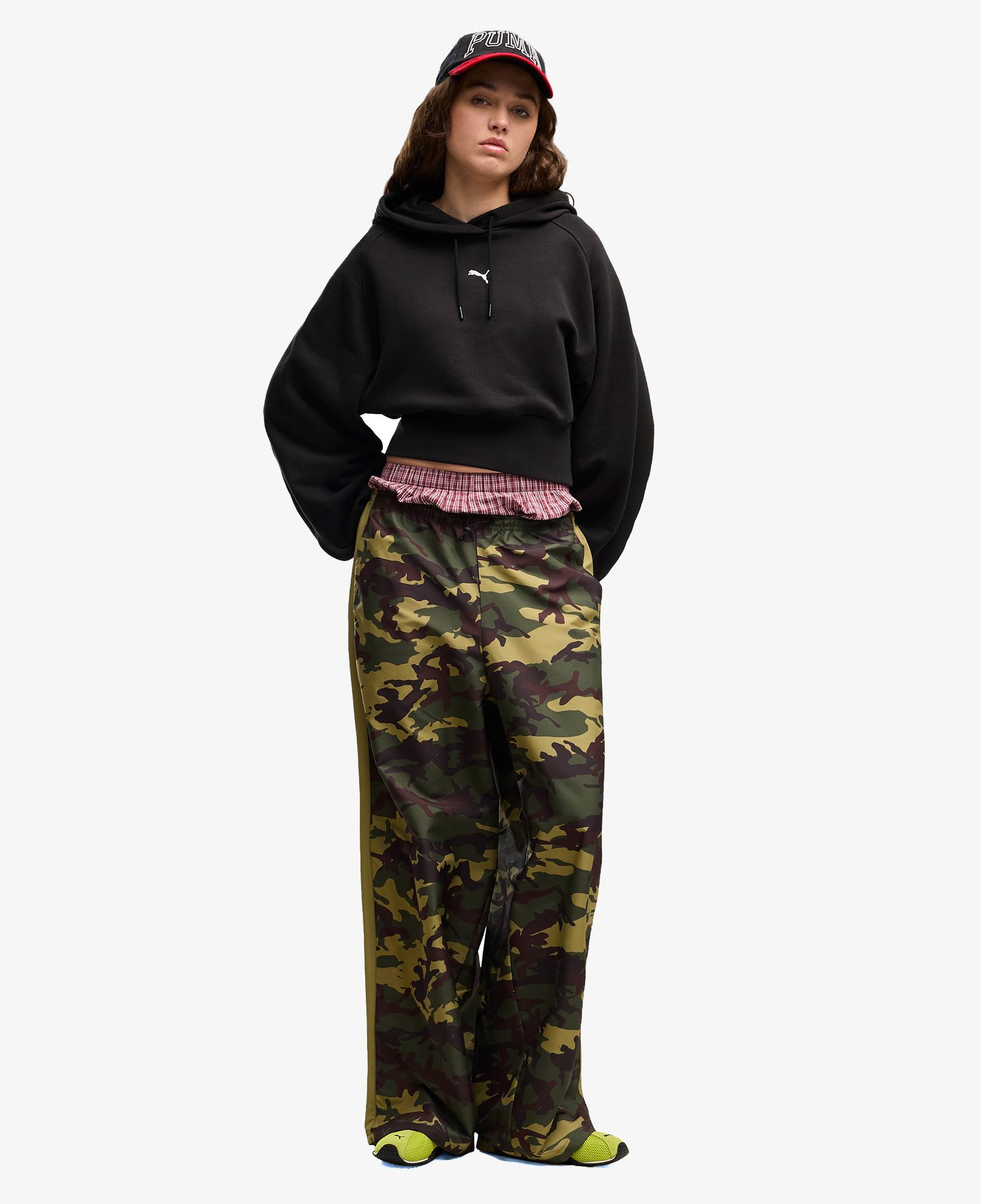 Puma Essential Cropped Kadın Siyah Sweatshirt