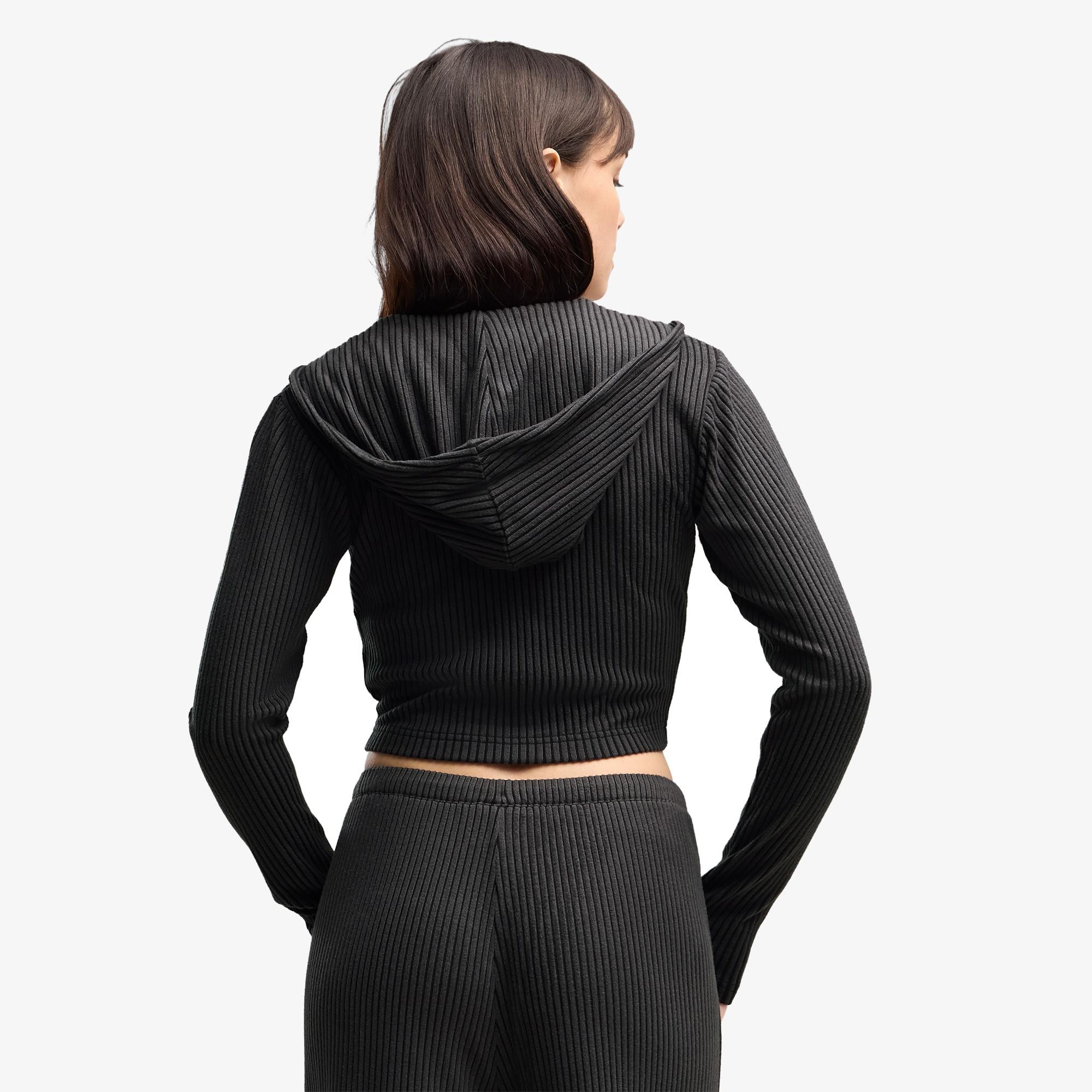 Puma Essential Ribbed Kadın Siyah Sweatshirt