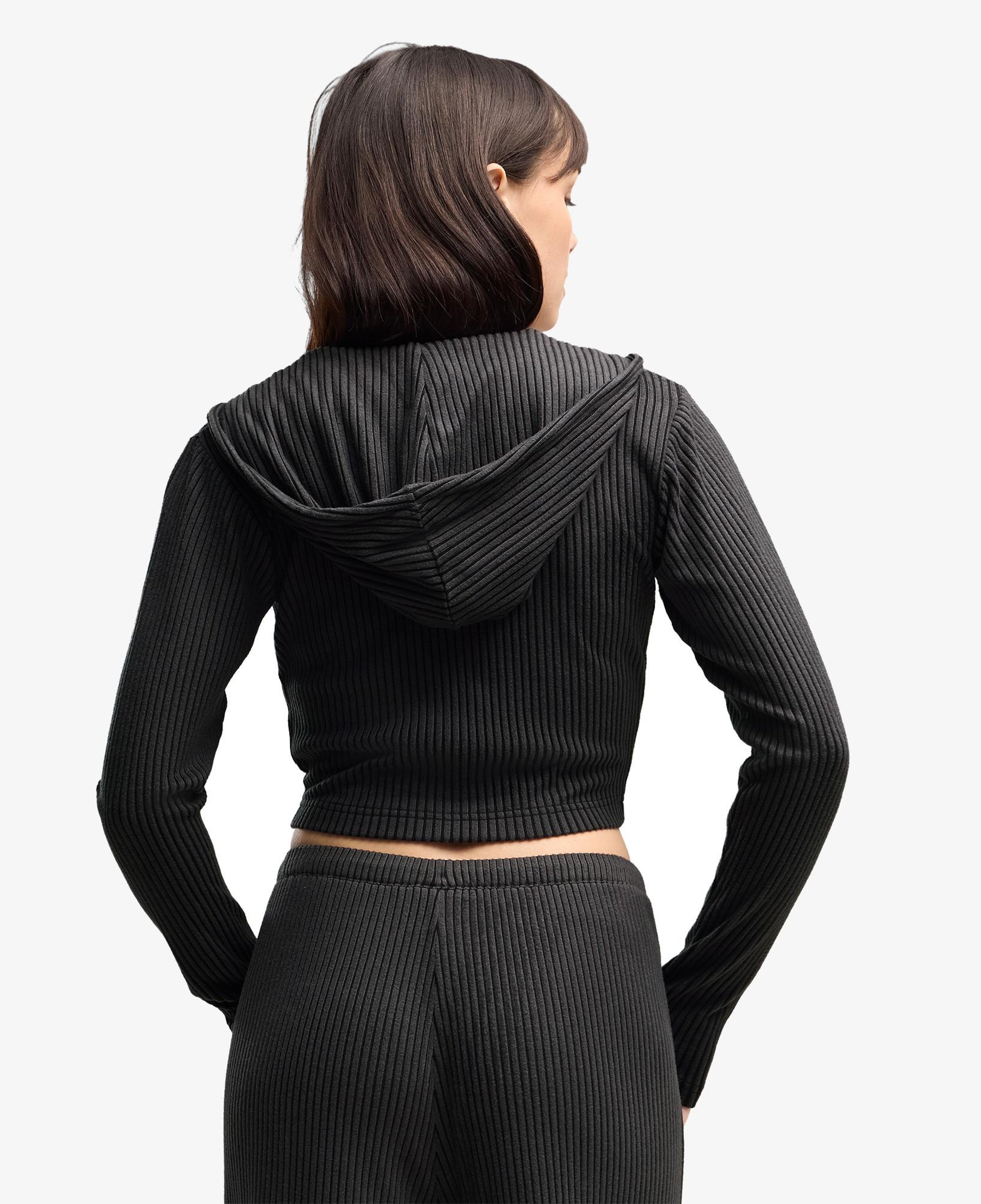 Puma Essential Ribbed Kadın Siyah Sweatshirt