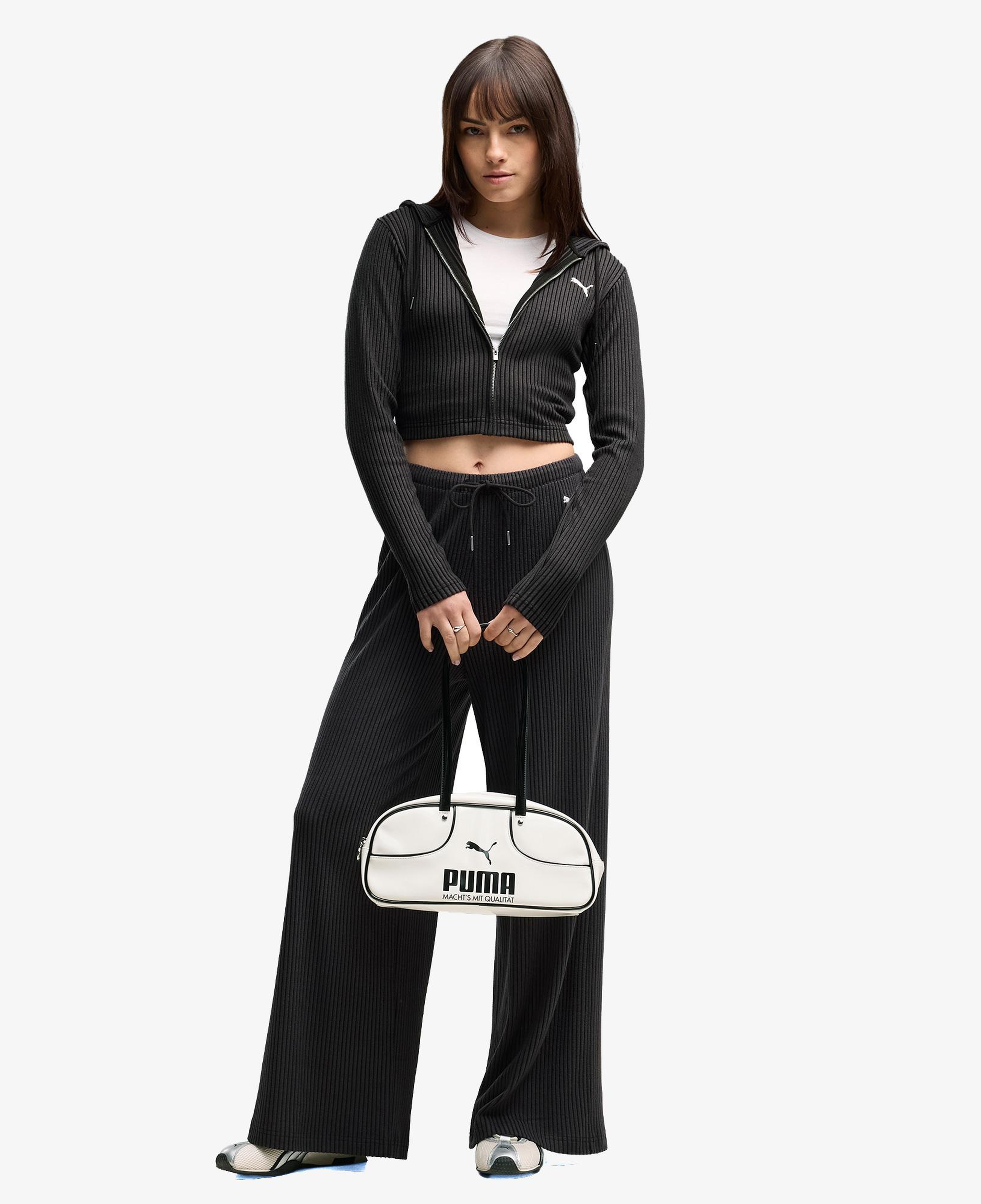 Puma Essential Ribbed Kadın Siyah Sweatshirt