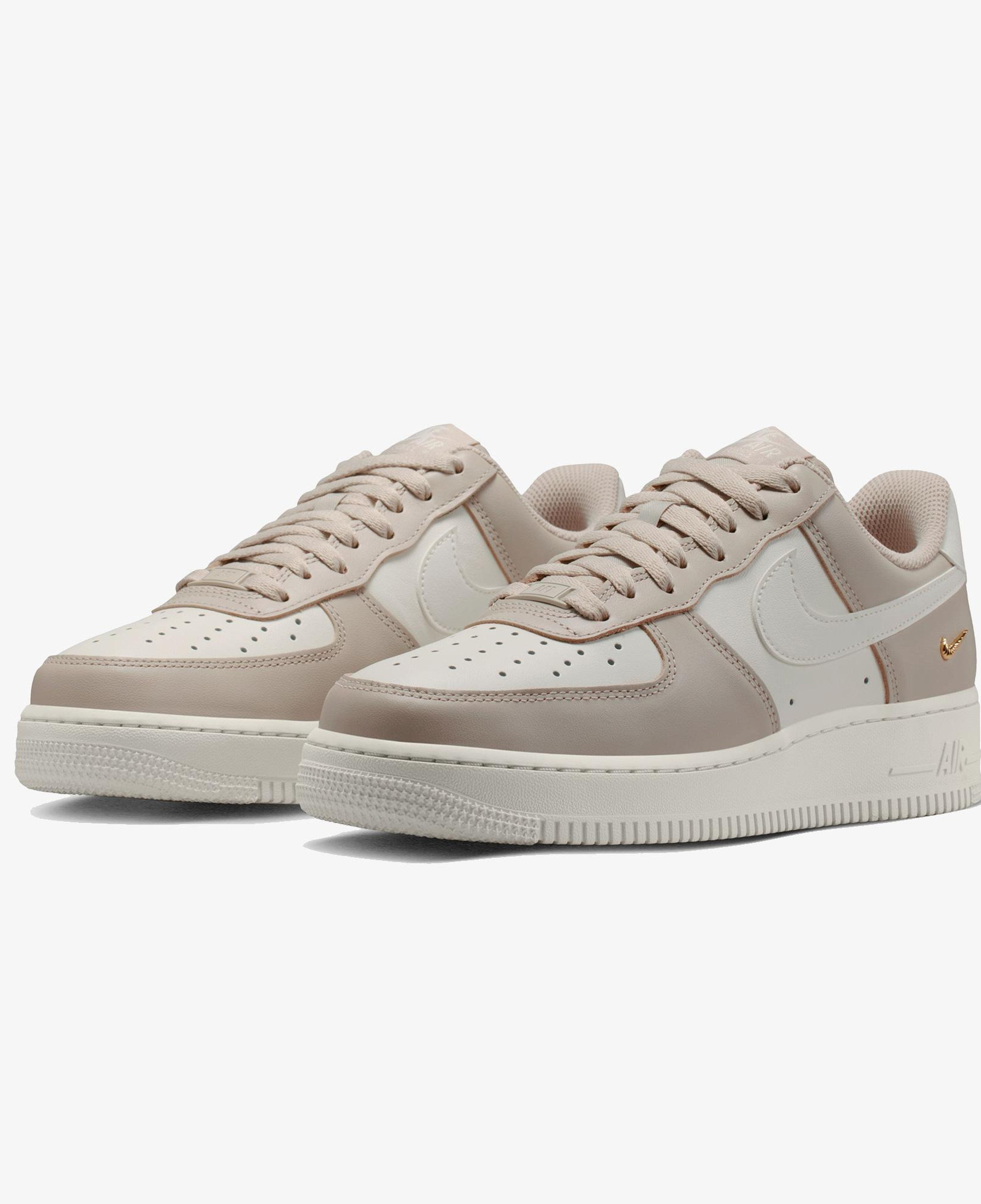 Nike Air Force 1 '07 Low Kadın Bej Spor Ayakkabı